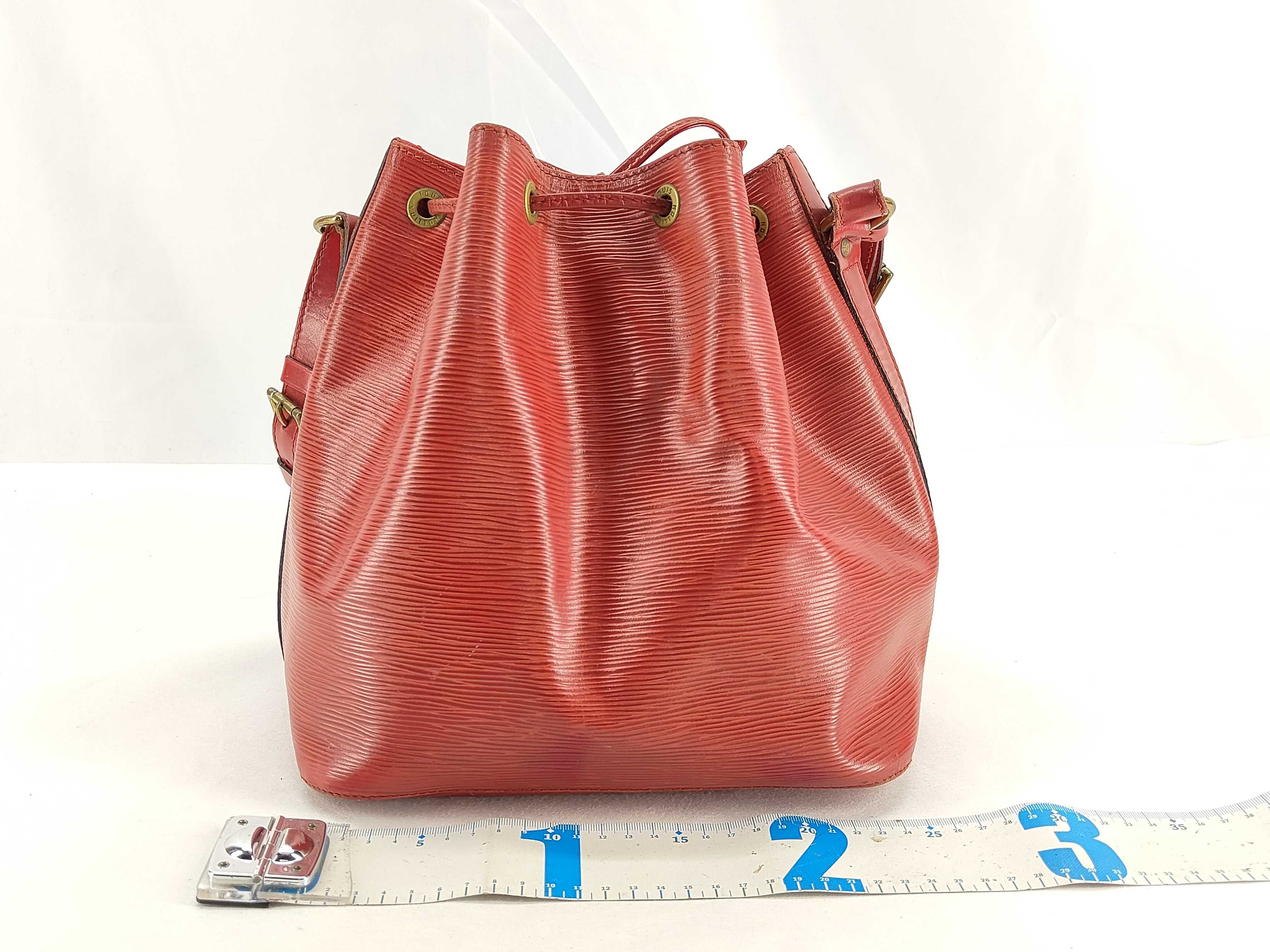 Epi Louis Vuitton Epi Petit Noé Red Shoulder Bag — view 2