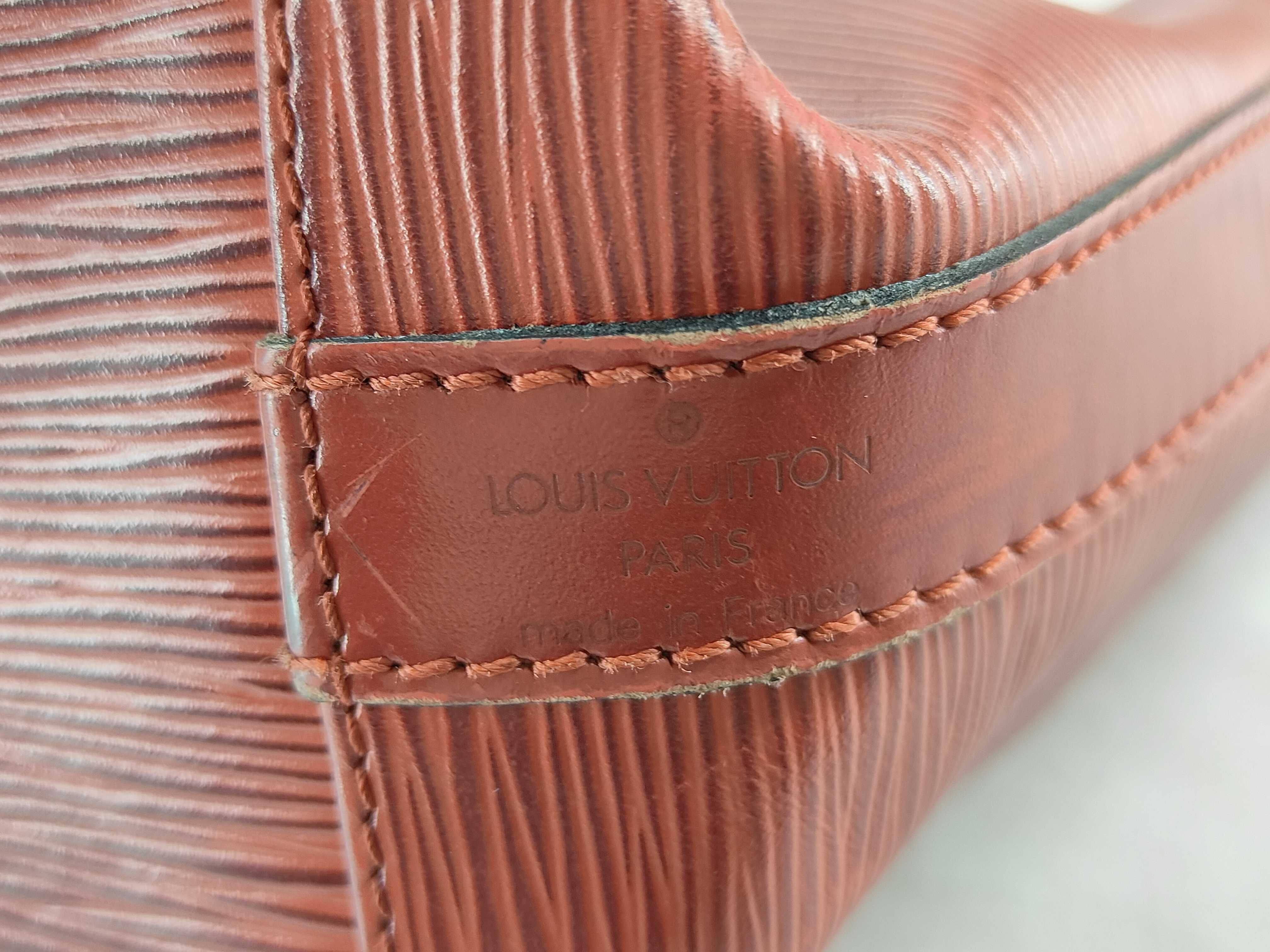 Epi Louis Vuitton Epi Petit Noé Red Shoulder Bag — view 14
