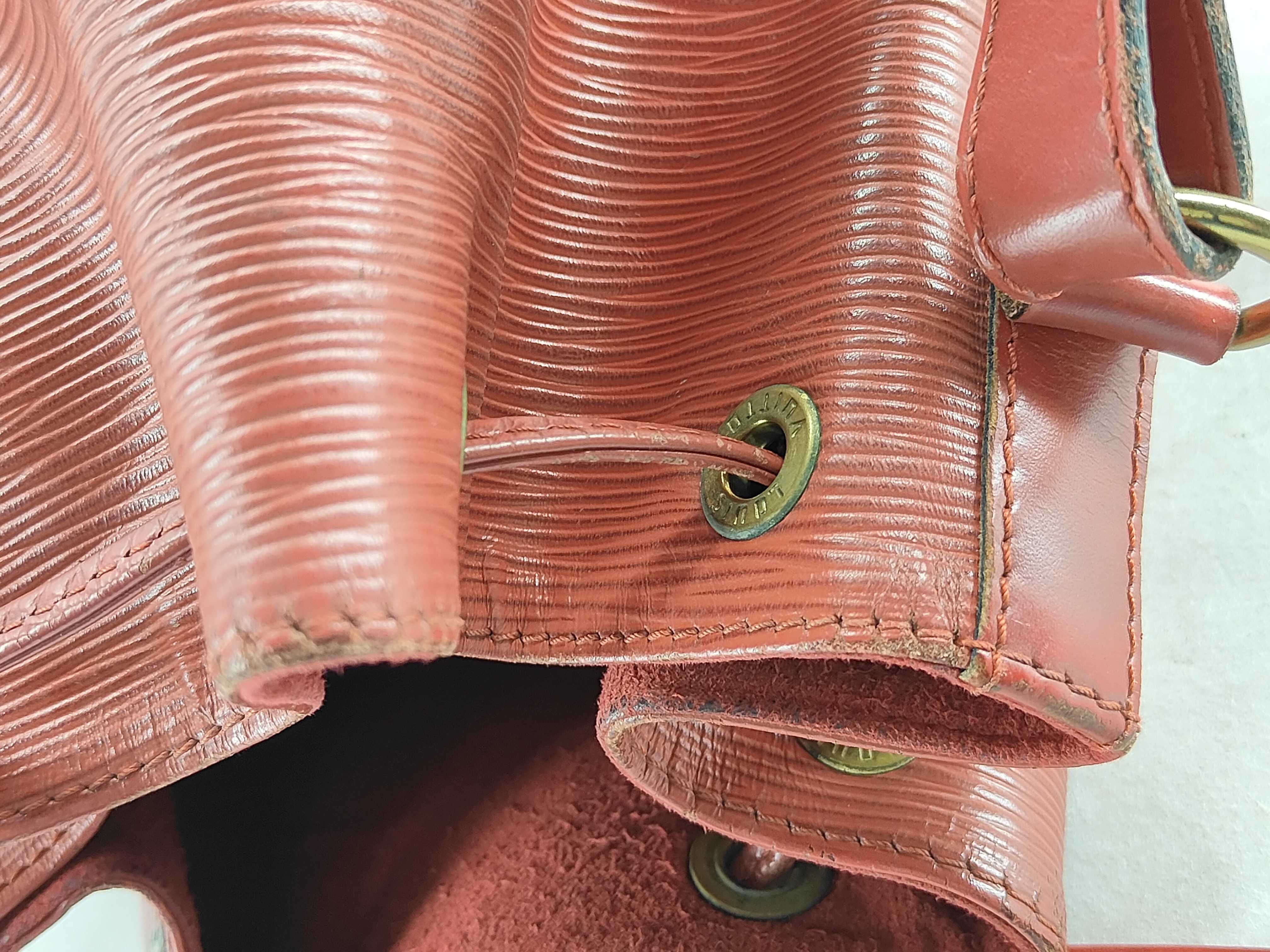 Epi Louis Vuitton Epi Petit Noé Red Shoulder Bag — view 10