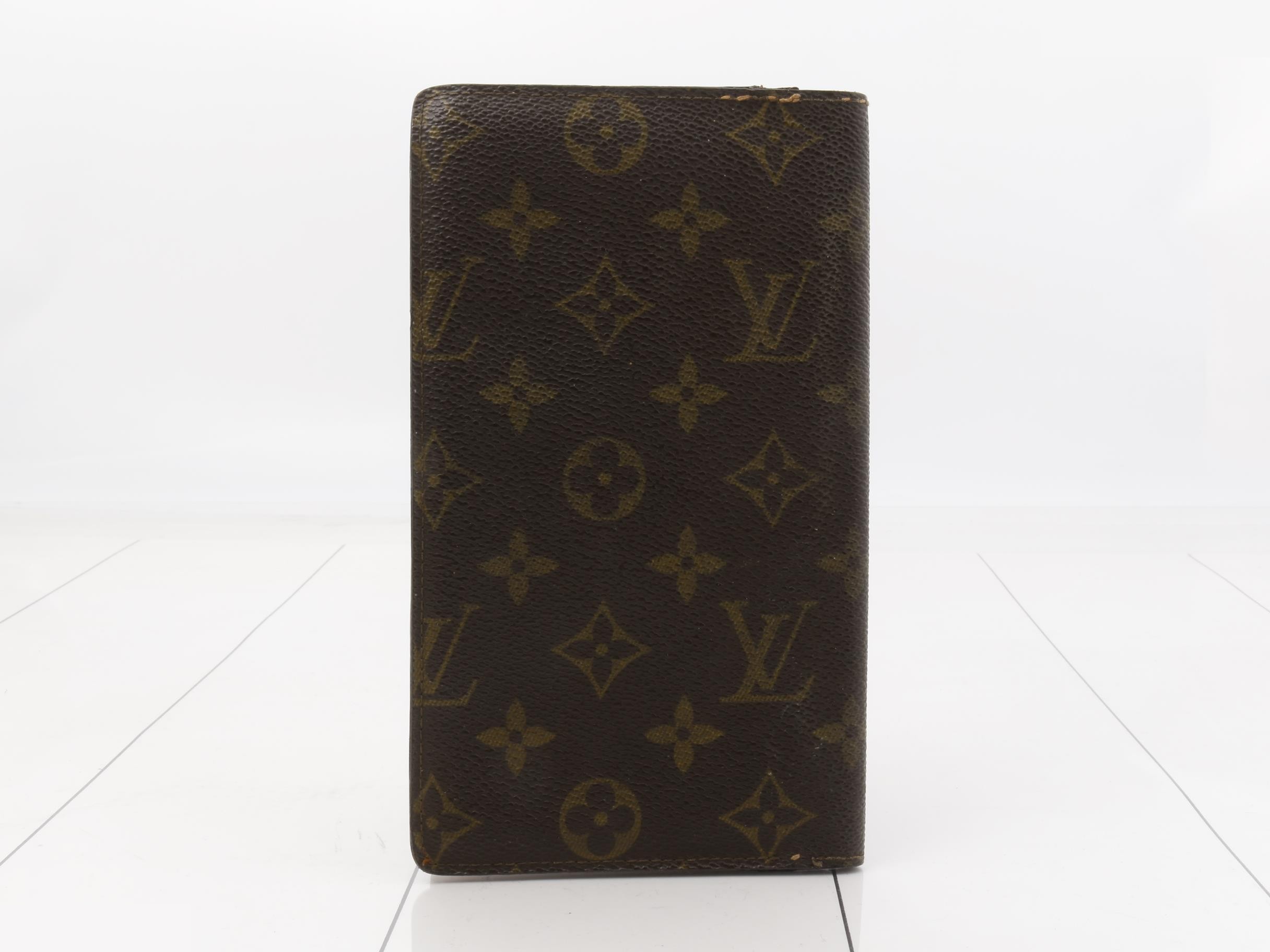 Monogram Porte Cartes Credit (old model) billfold bi-fold long wallet — view 2