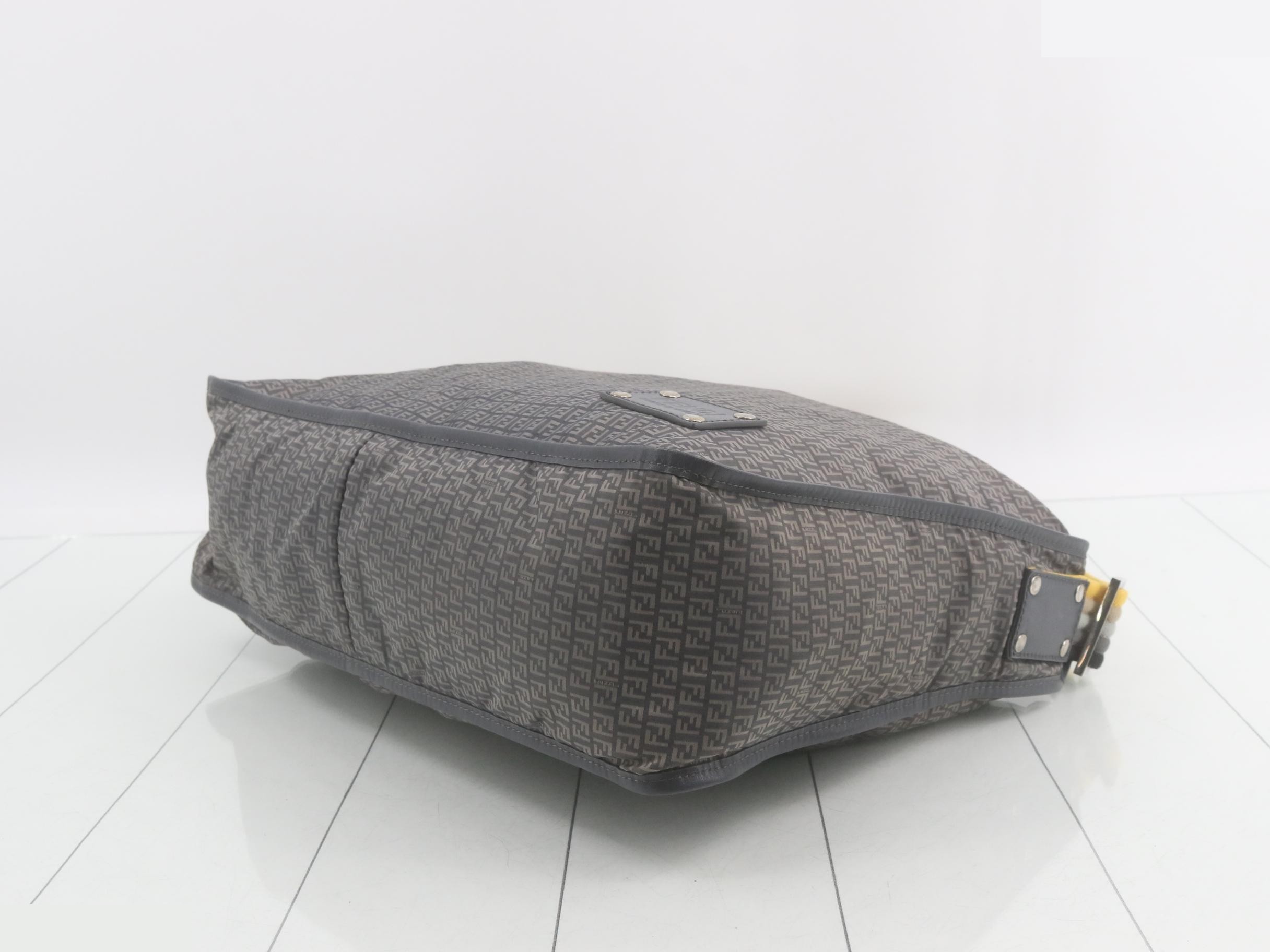 Zucchino Shoulder Bag — view 6