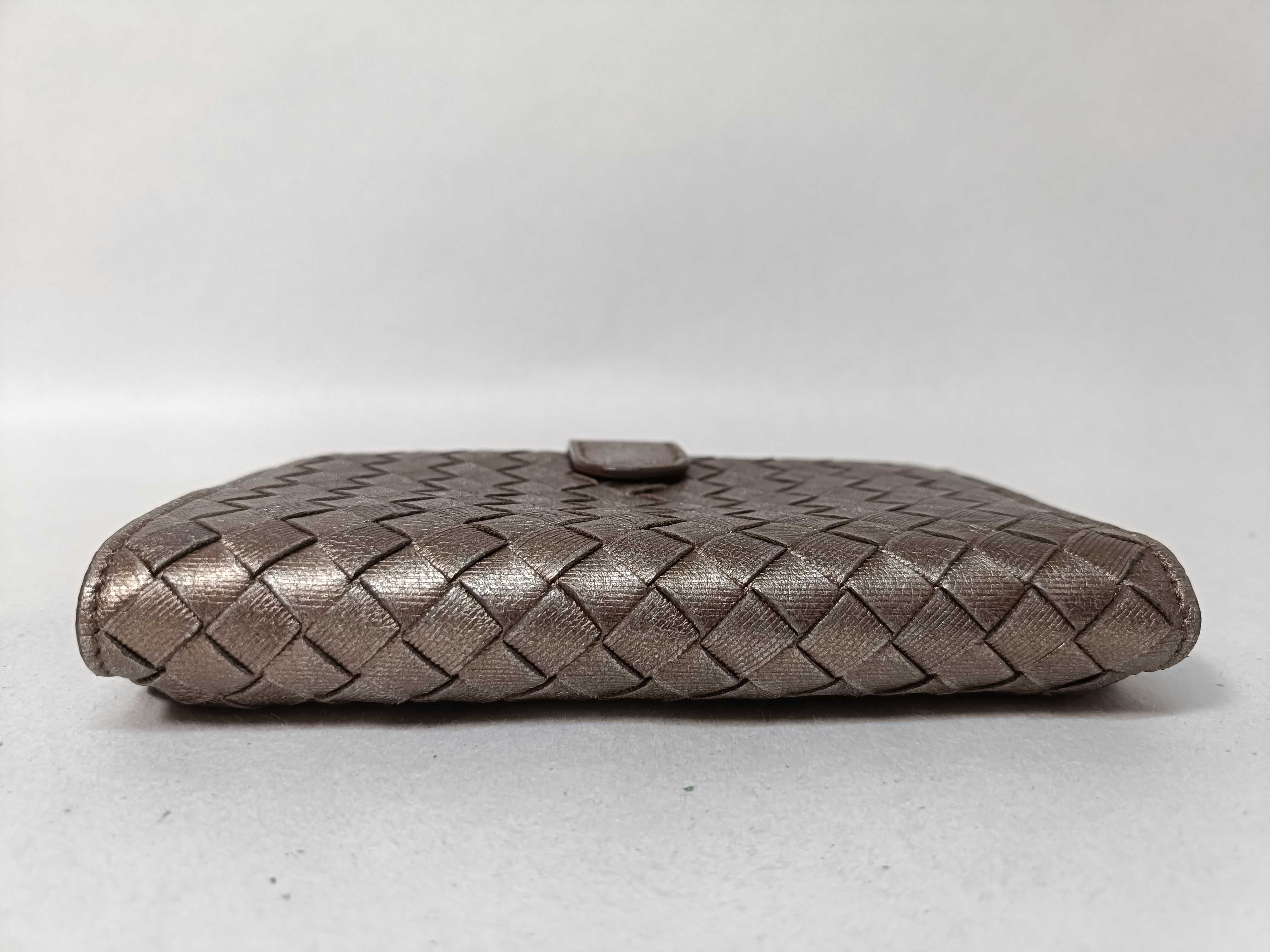 Intrecciato Bi-fold Round Zip Wallet Metallic Wallet — view 5