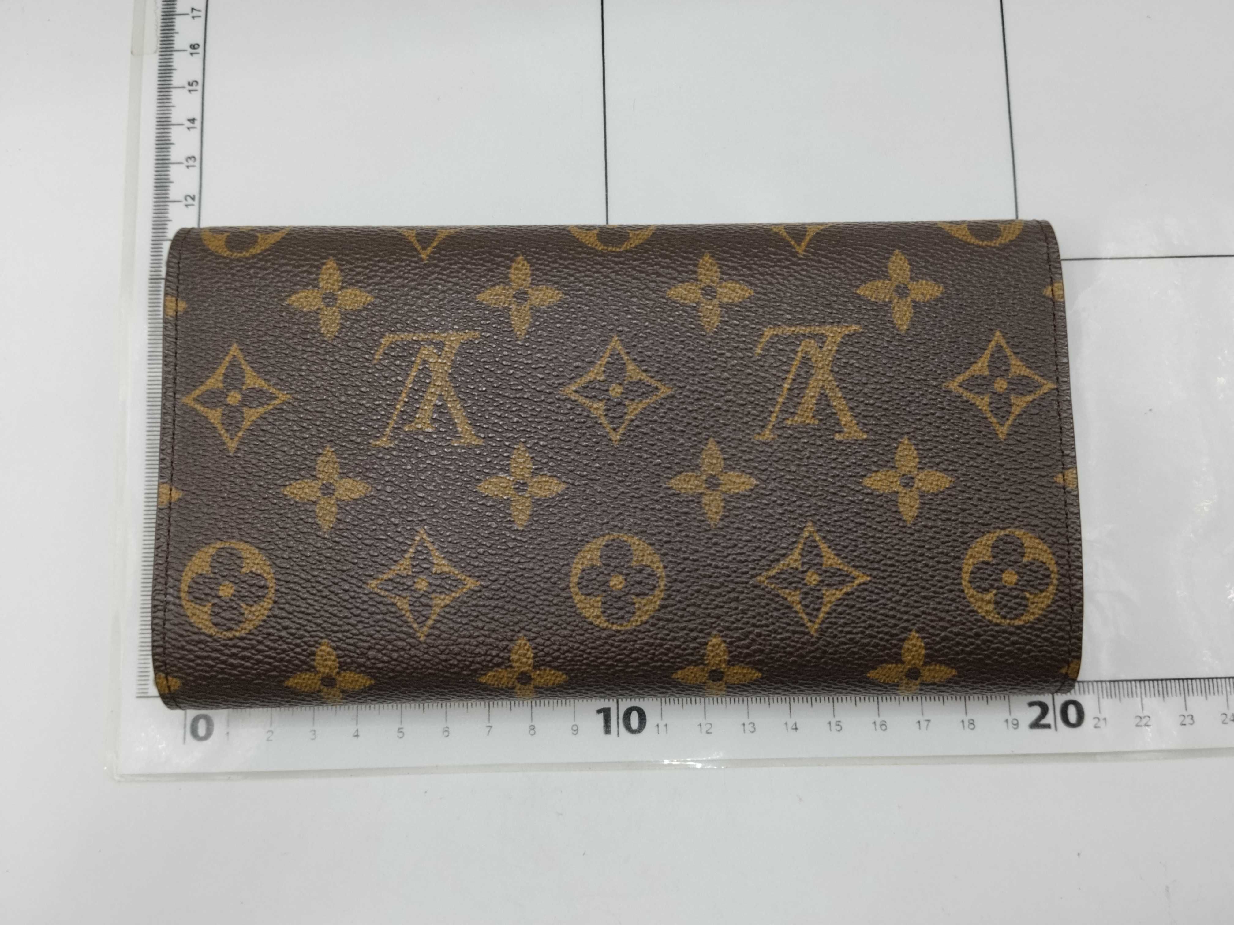 Monogram Portefeuille International Wallet — view 2