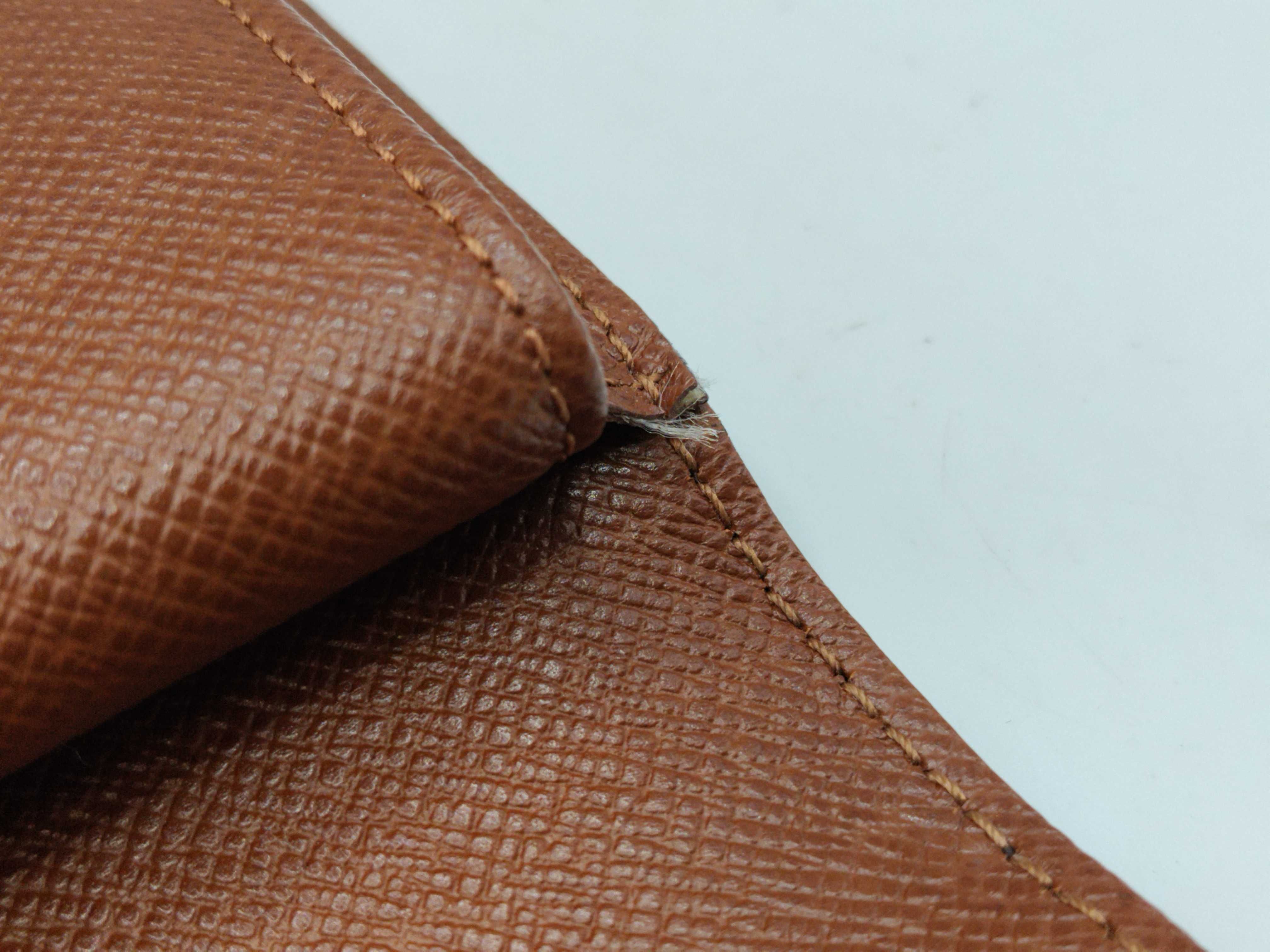 Monogram Portefeuille International Wallet — view 9