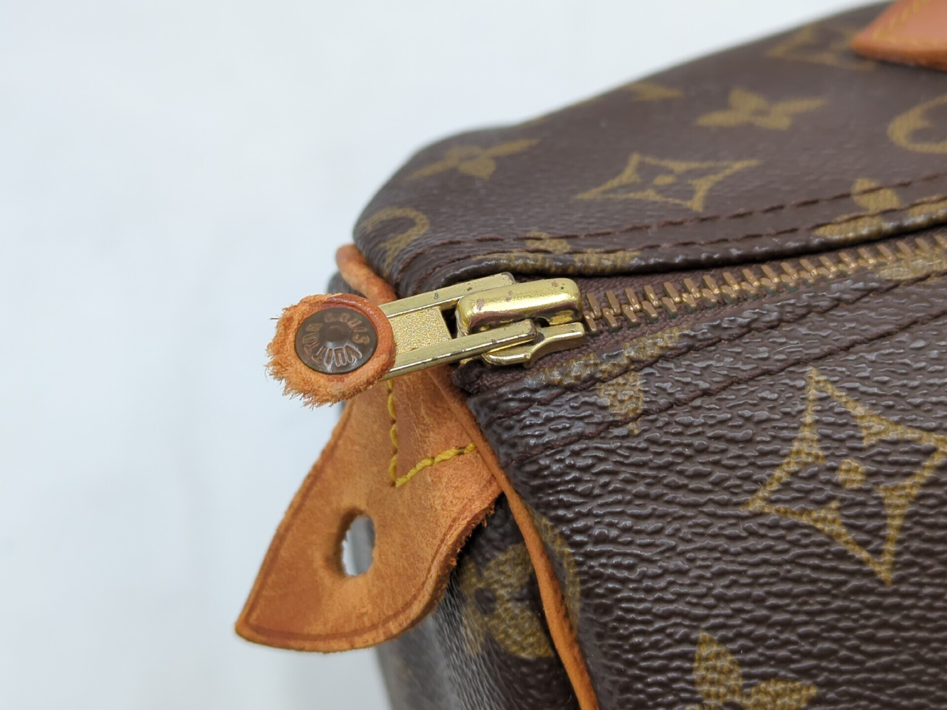 M41526 Monogram Speedy 30 Handbag — view 9