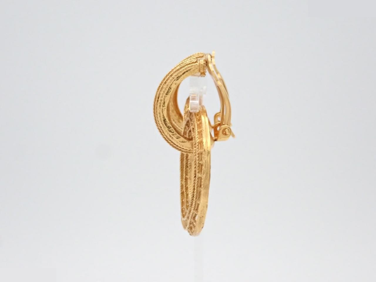 Swing hoop gold earrings, vintage. — view 3