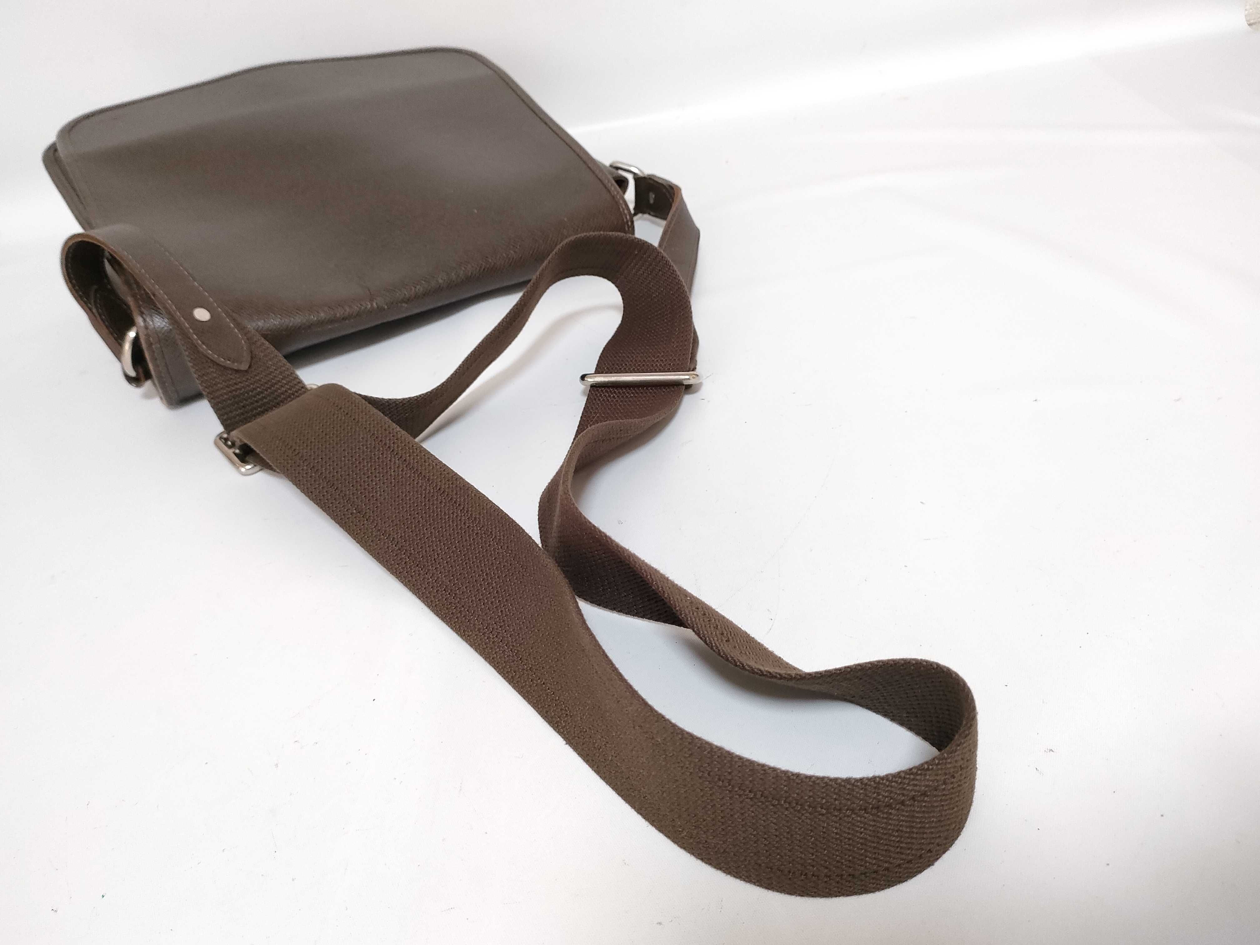 Taiga Leather Shoulder Bag, Andrey Grizzly, Dark Brown. — view 3