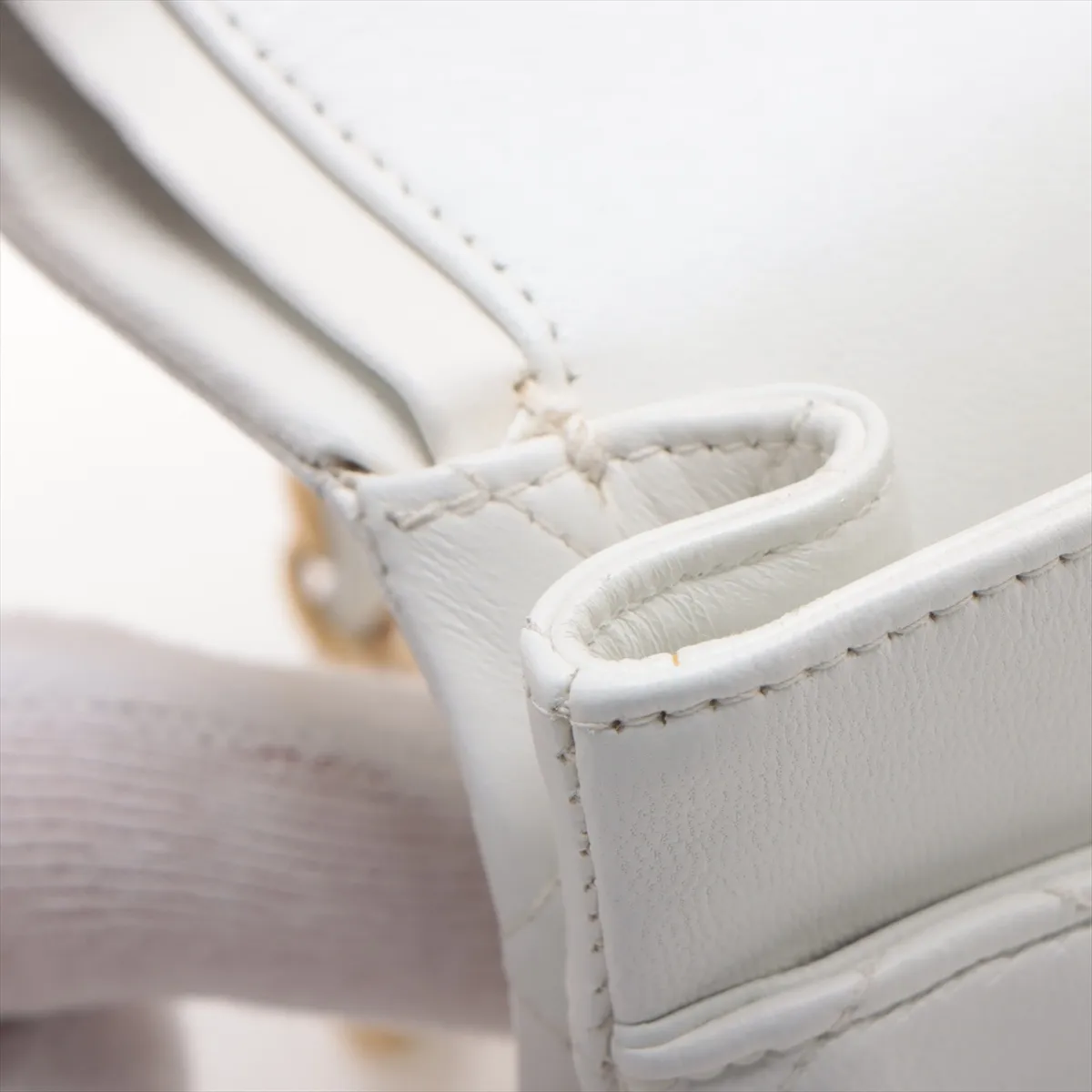Matelassé 25 Lambskin Double Flap Double Chain Bag, White with Gold Hardware, 6358922, Series 6, A01112 — view 11