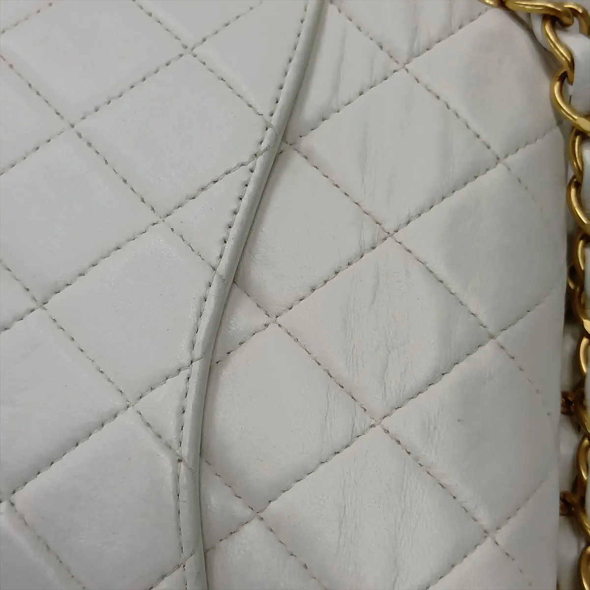 Matelassé 25 Lambskin Double Flap Double Chain Bag, White with Gold Hardware, 6358922, Series 6, A01112 — view 13