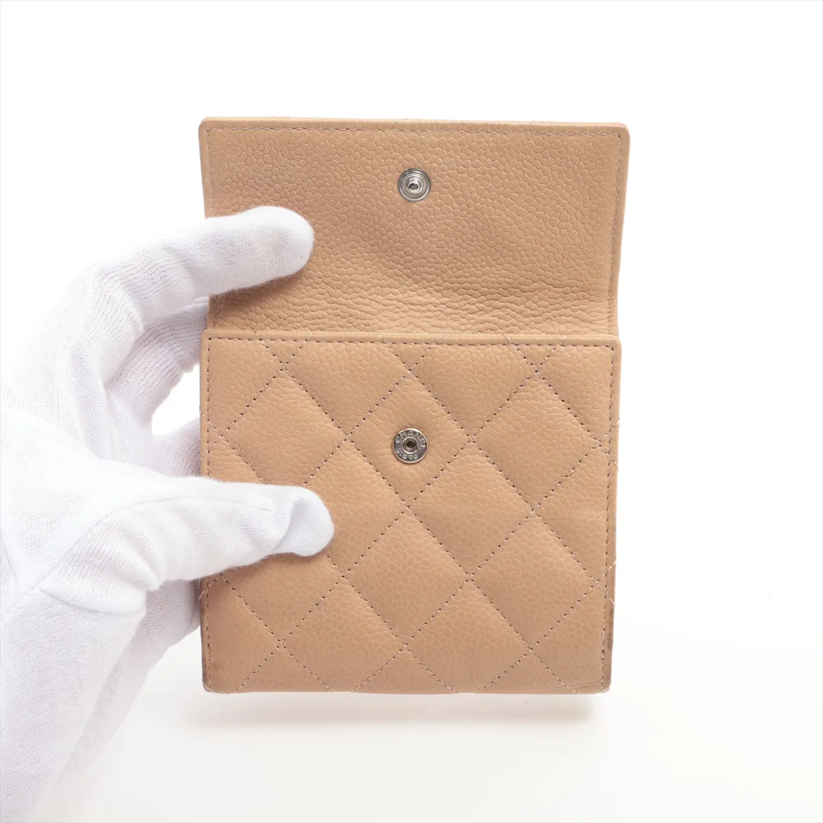 Matelasse caviar skin compact wallet beige gold hardware — view 4