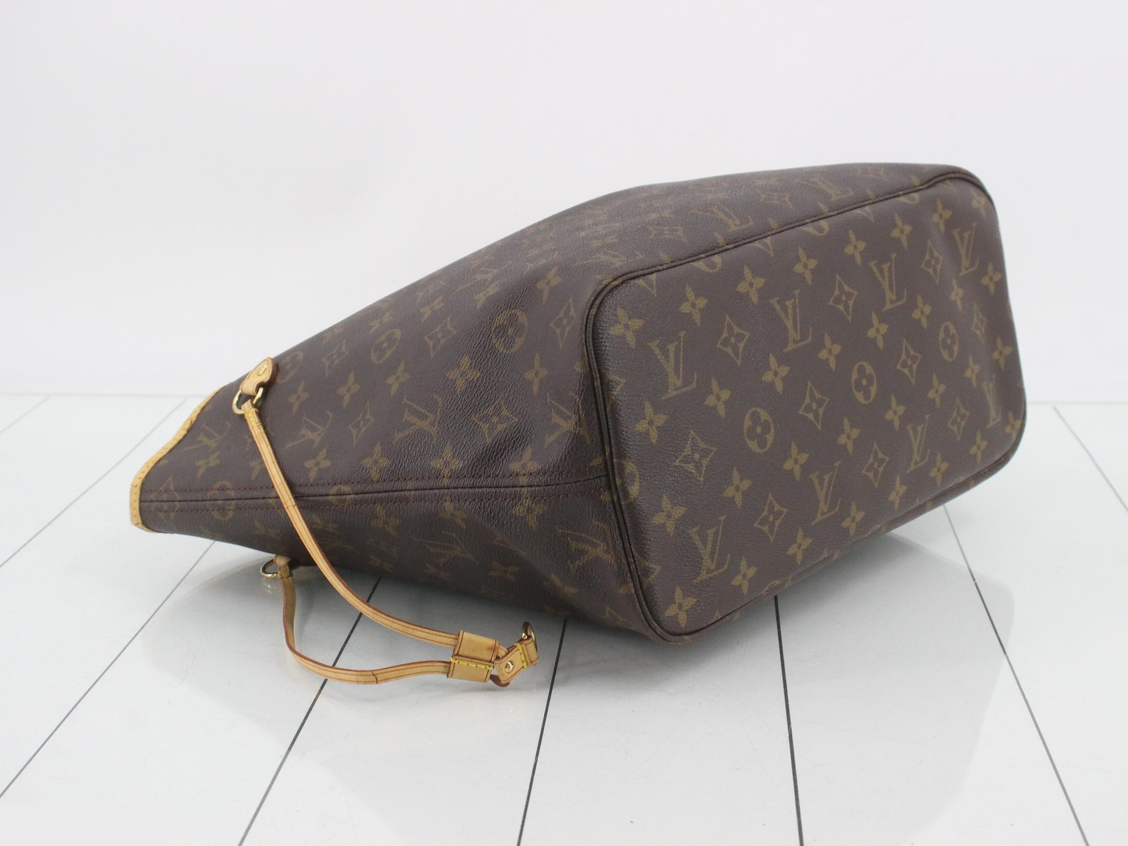 Neverfull MM Monogram Brown Tote Bag — view 5