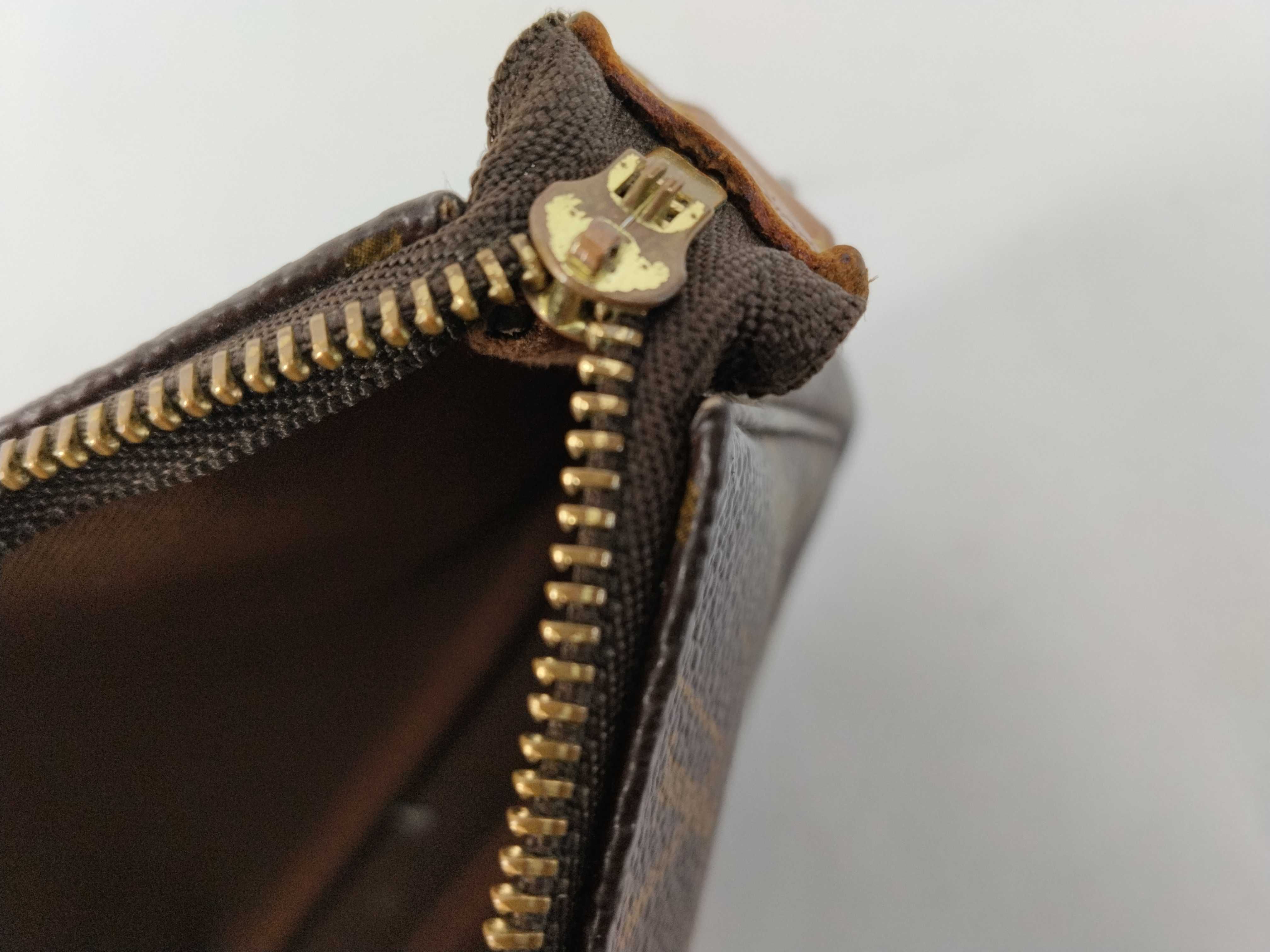 Monogram Louis Vuitton Pochette Accessoires M51980 Monogram AR0061 Pouch — view 11