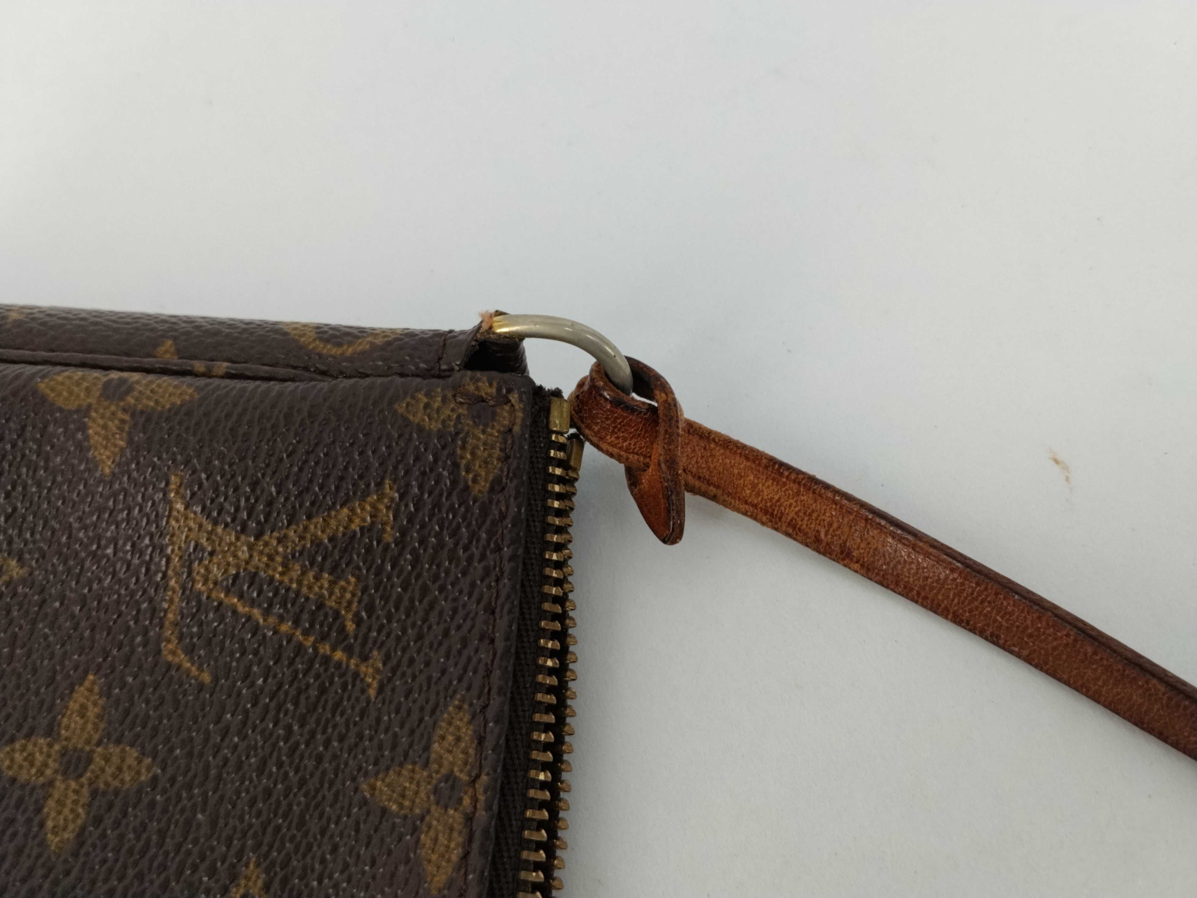 Monogram Louis Vuitton Pochette Accessoires M51980 Monogram AR0061 Pouch — view 5