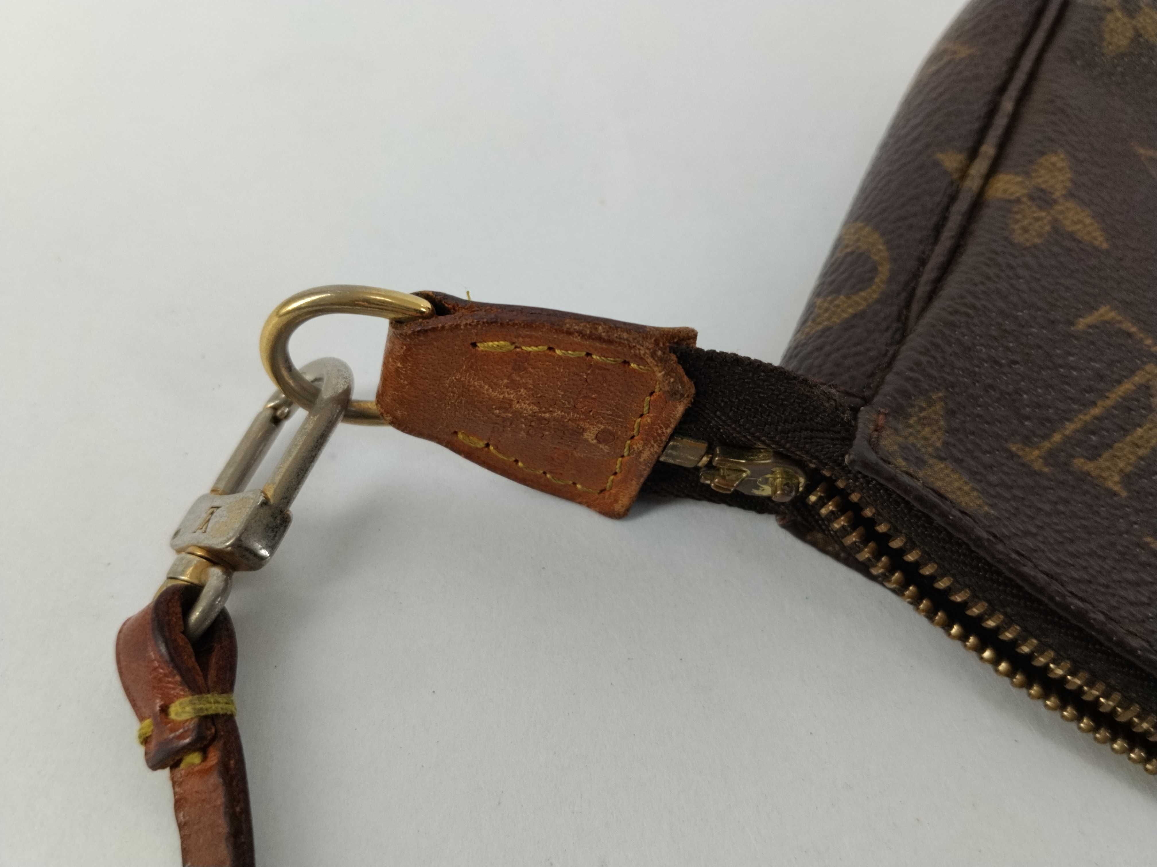 Monogram Louis Vuitton Pochette Accessoires M51980 Monogram AR0061 Pouch — view 6