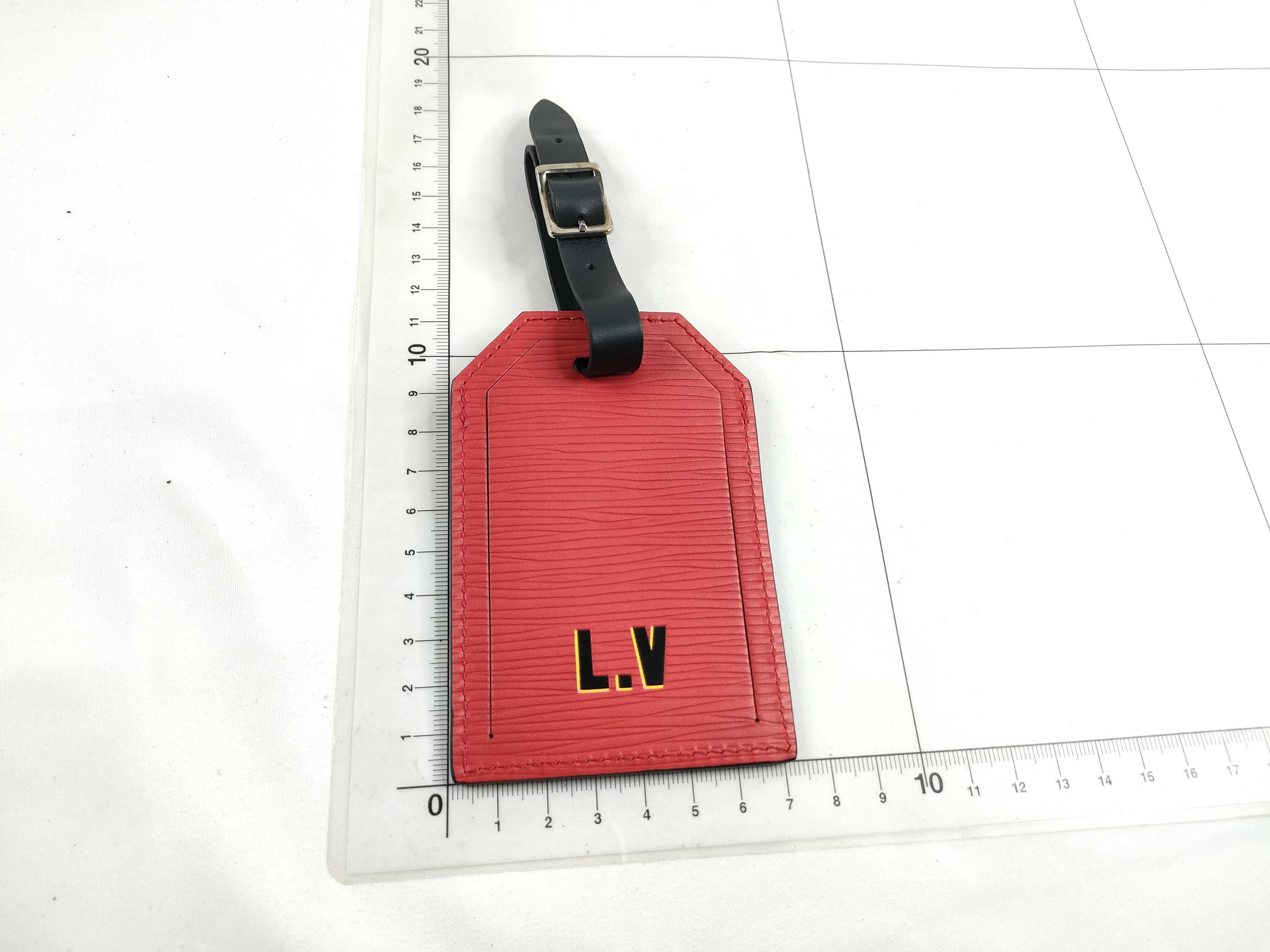 Name Tag (Red), Dust Bag, and Other Accessories — view 8