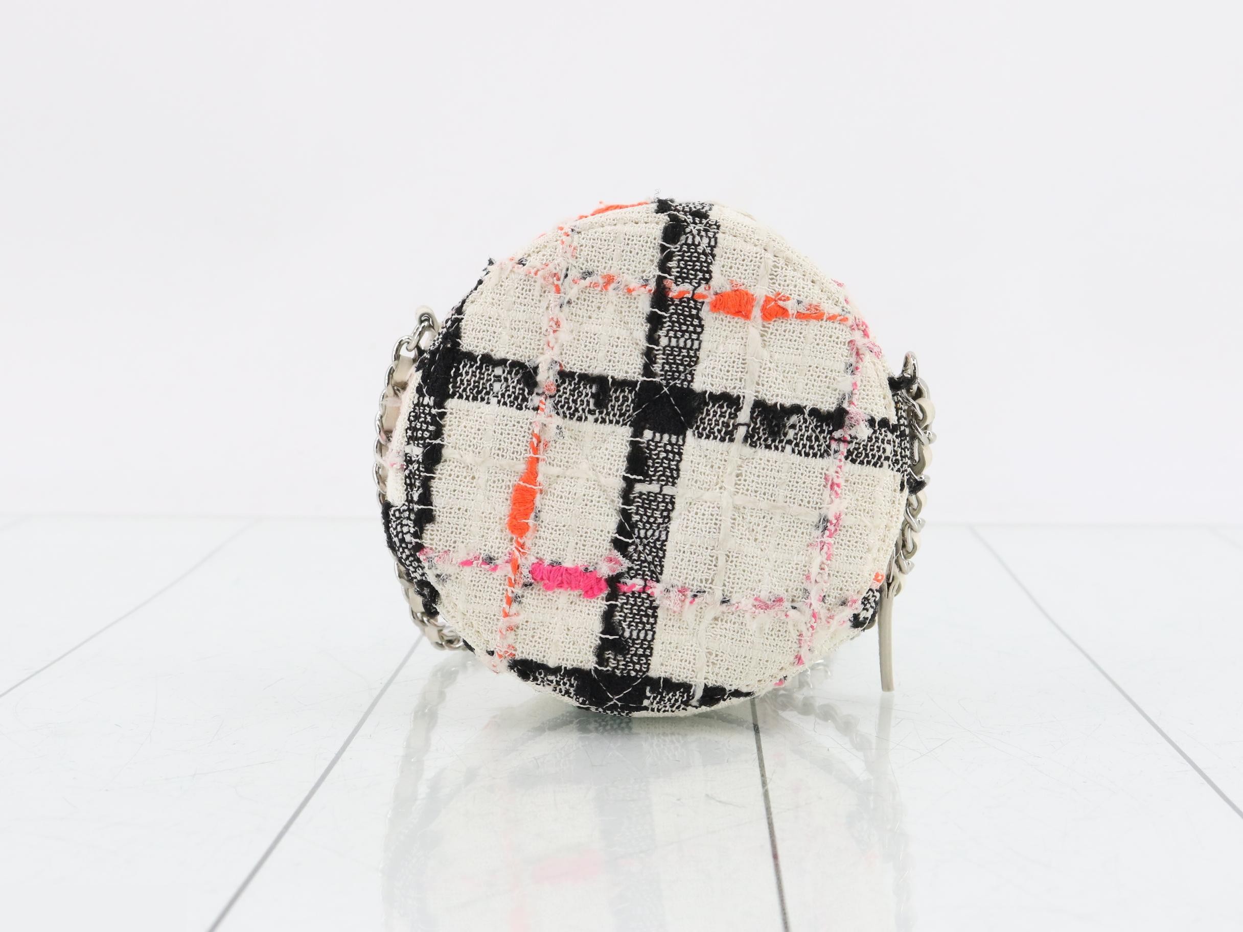 Matelassé Tweed Chain Shoulder Bag (Round) — view 2