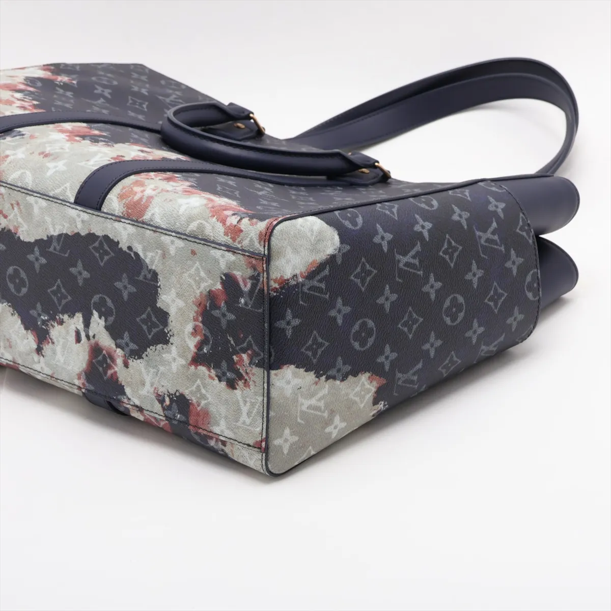 Monogram Bleach Sac Plat 24H M46812 Navy (RFID detected) — view 3