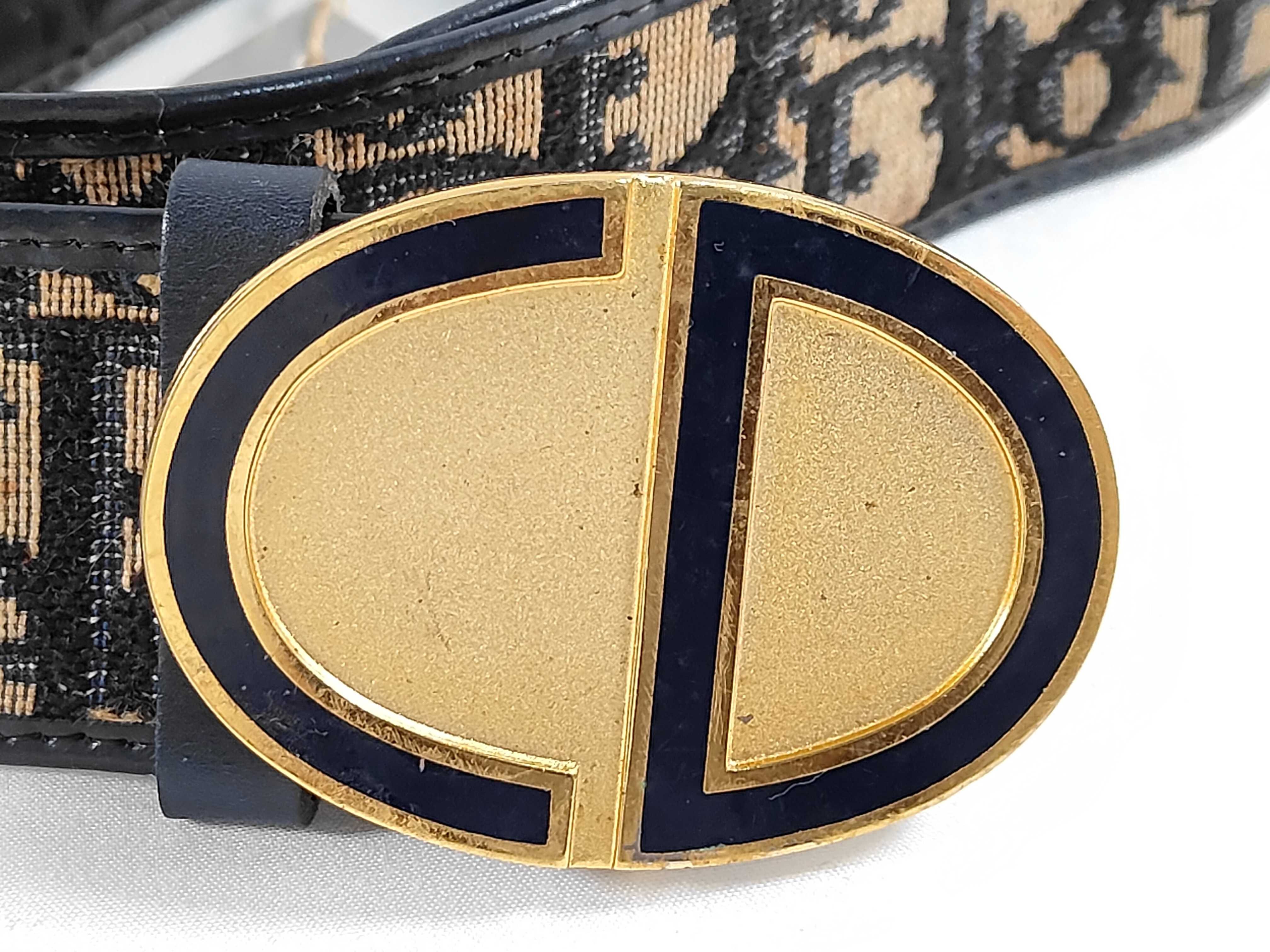 Trotter Belt — view 2