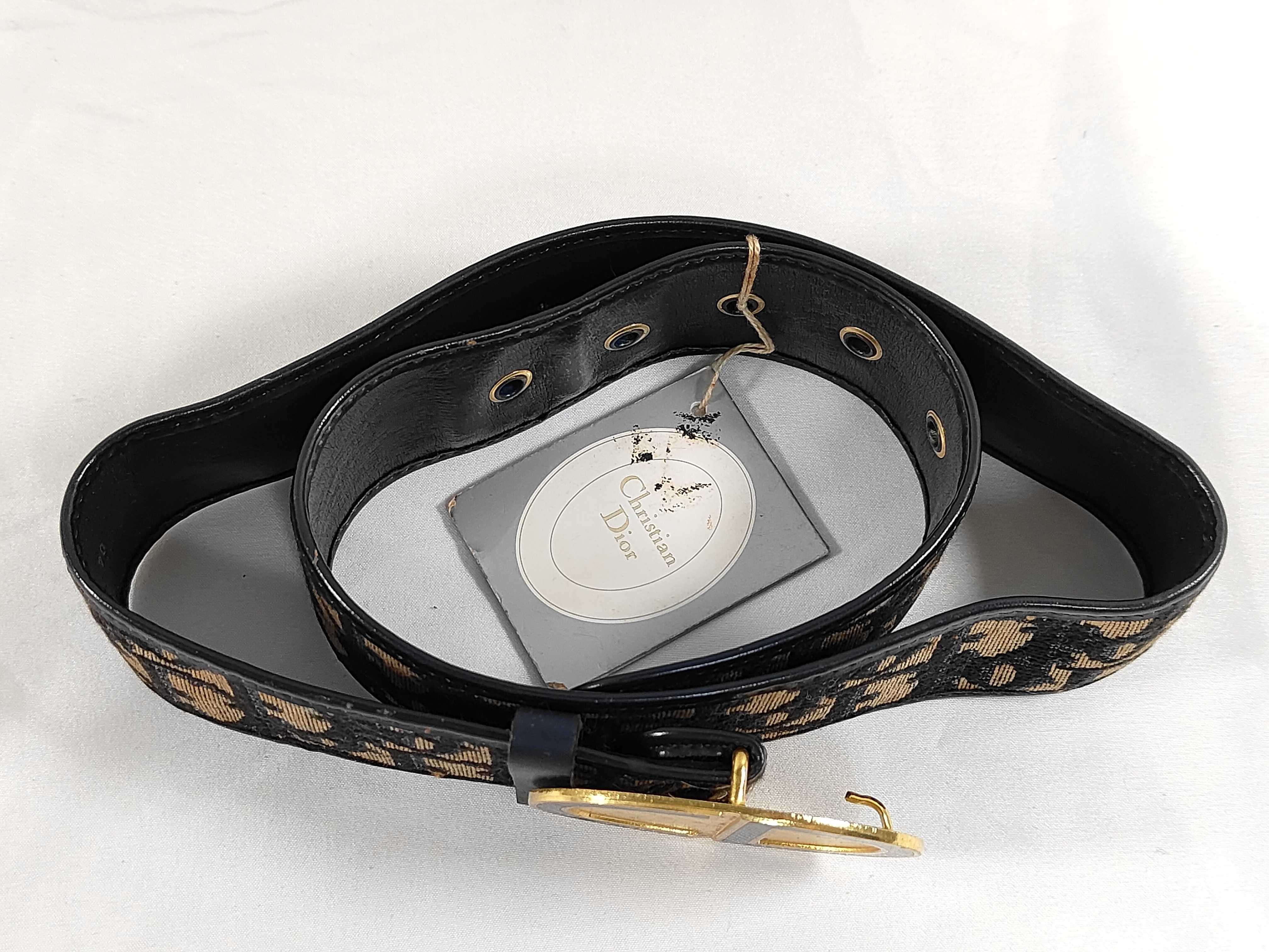 Trotter Belt — view 3