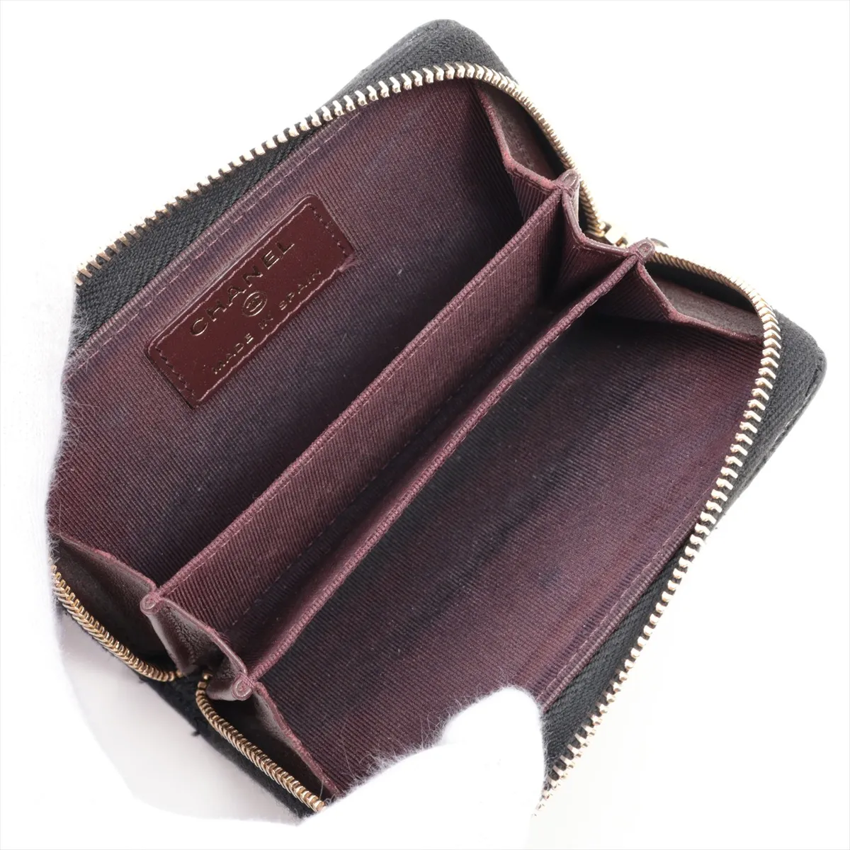 Matelassé Caviar Skin Coin Case, Black with Gold Hardware, 25589335 — view 3