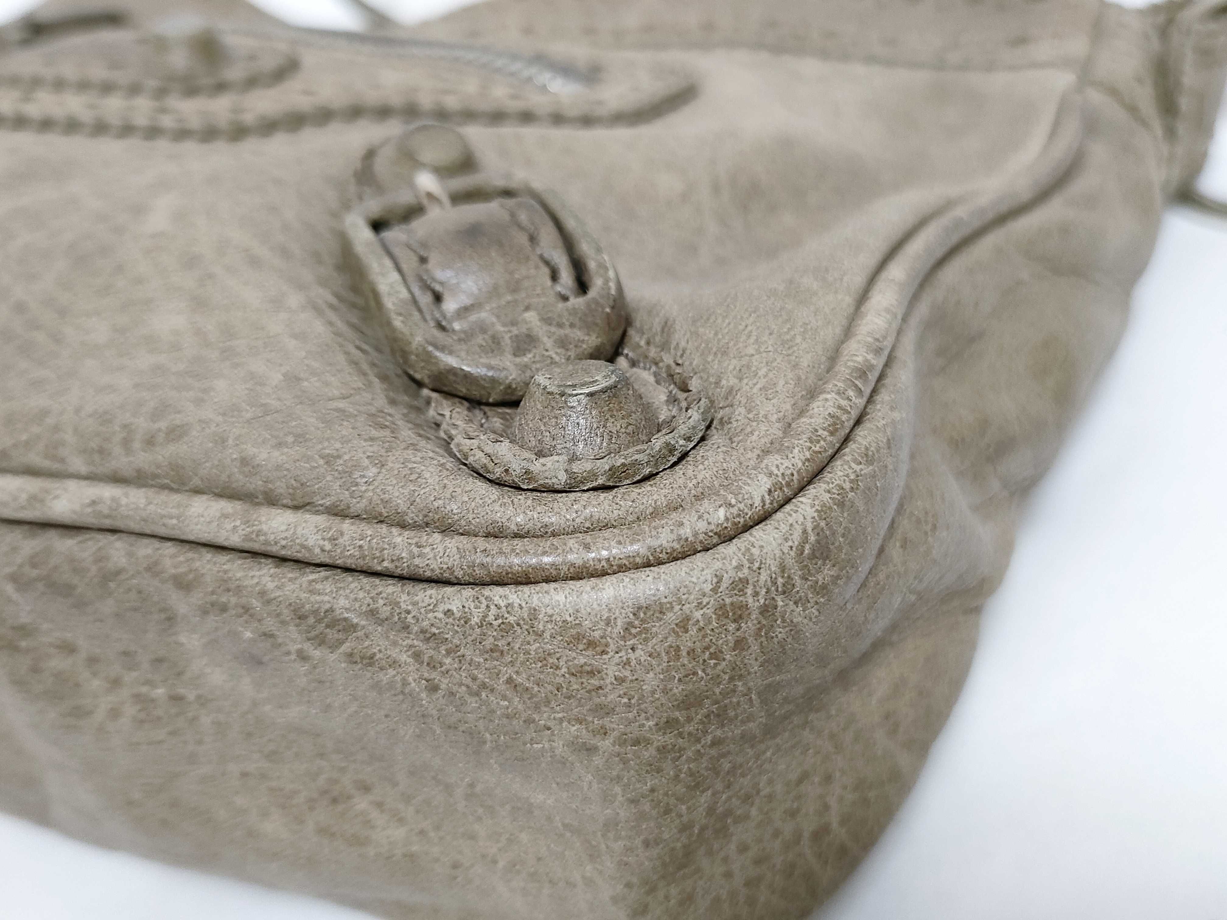 The Hip Shoulder Bag with Mirror — view 7