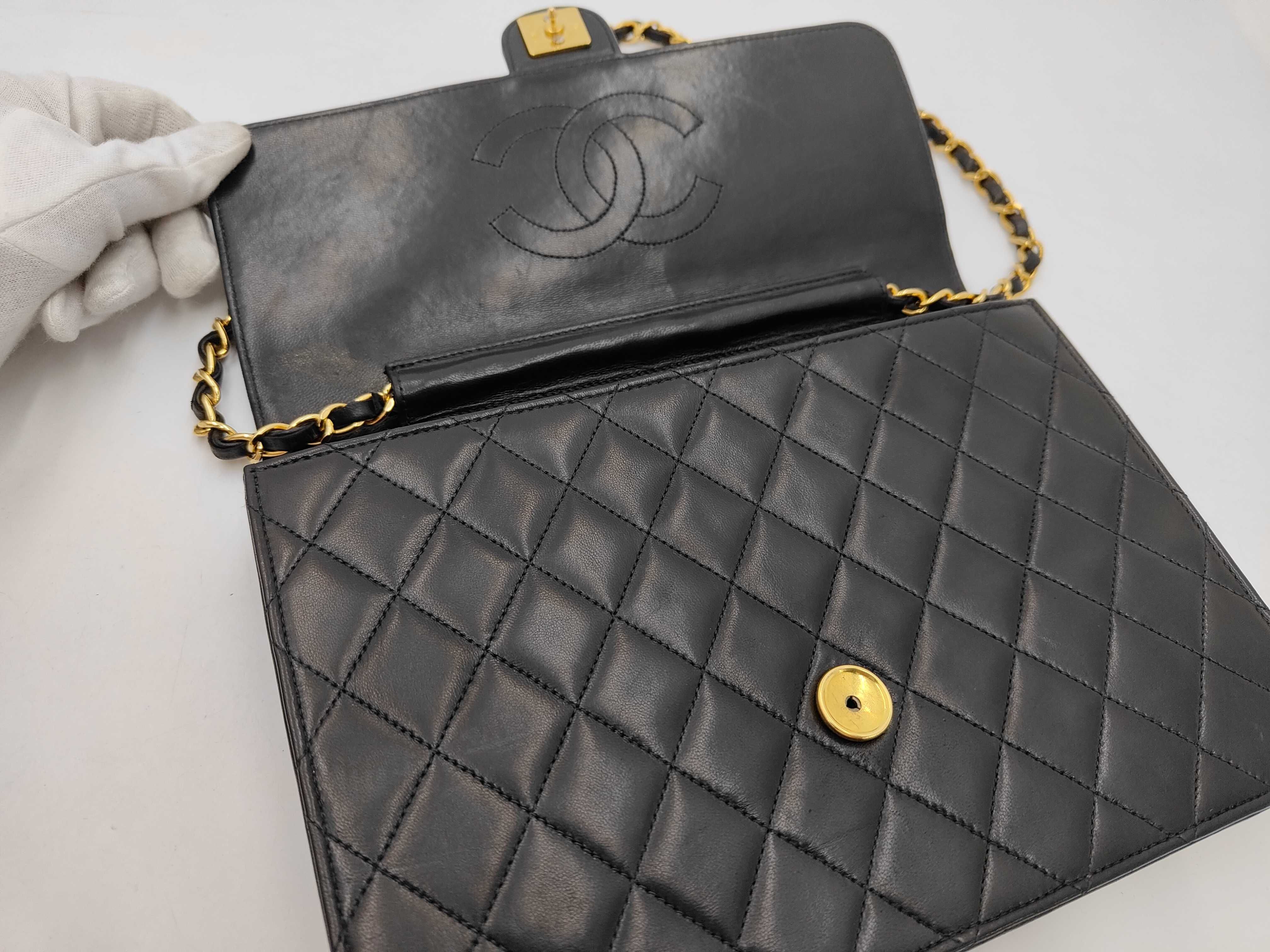 Matelassé Lambskin Shoulder Bag (Serial No. 5, Black, Gold Hardware) — view 7