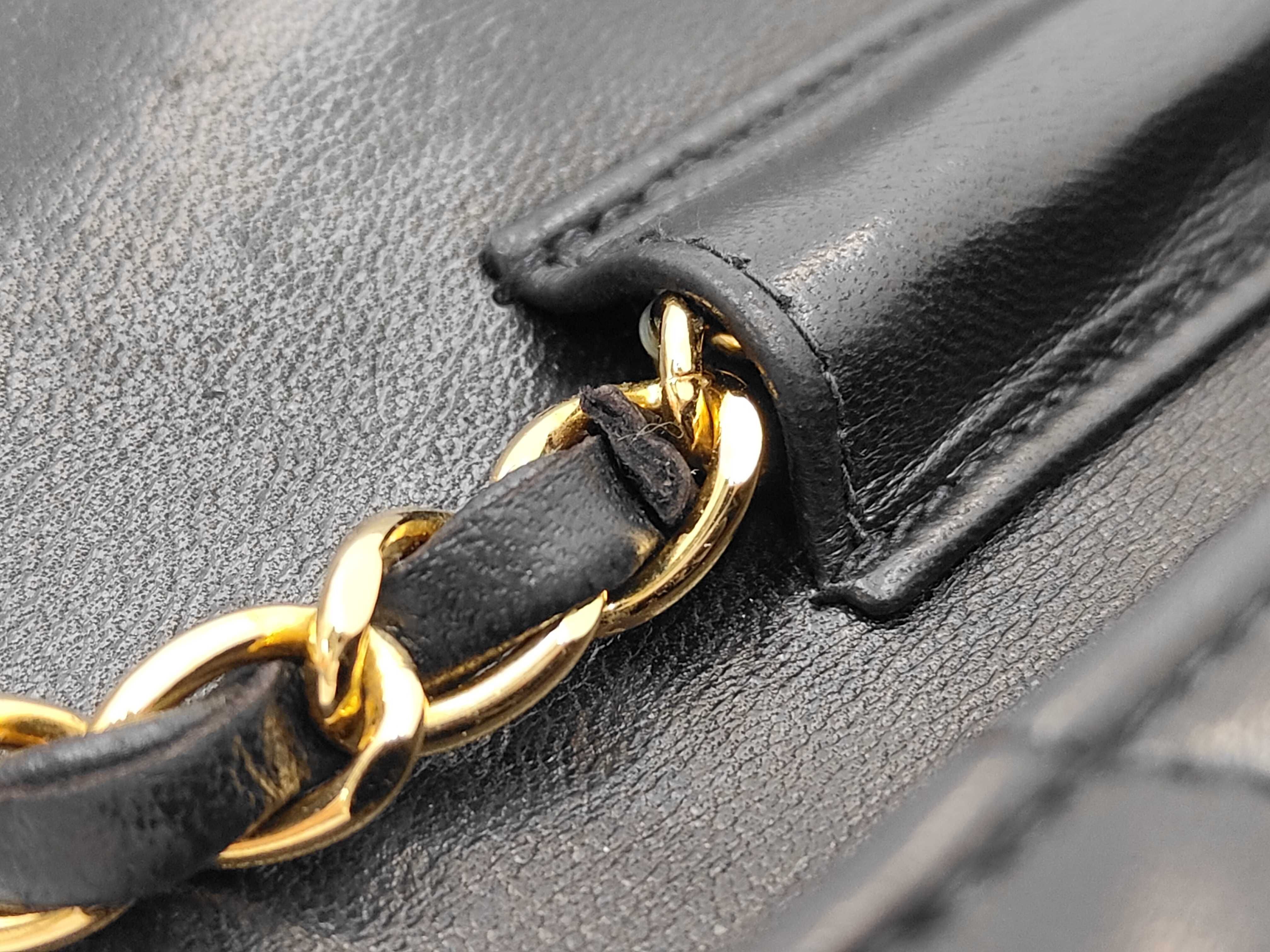 Matelassé Lambskin Shoulder Bag (Serial No. 5, Black, Gold Hardware) — view 8