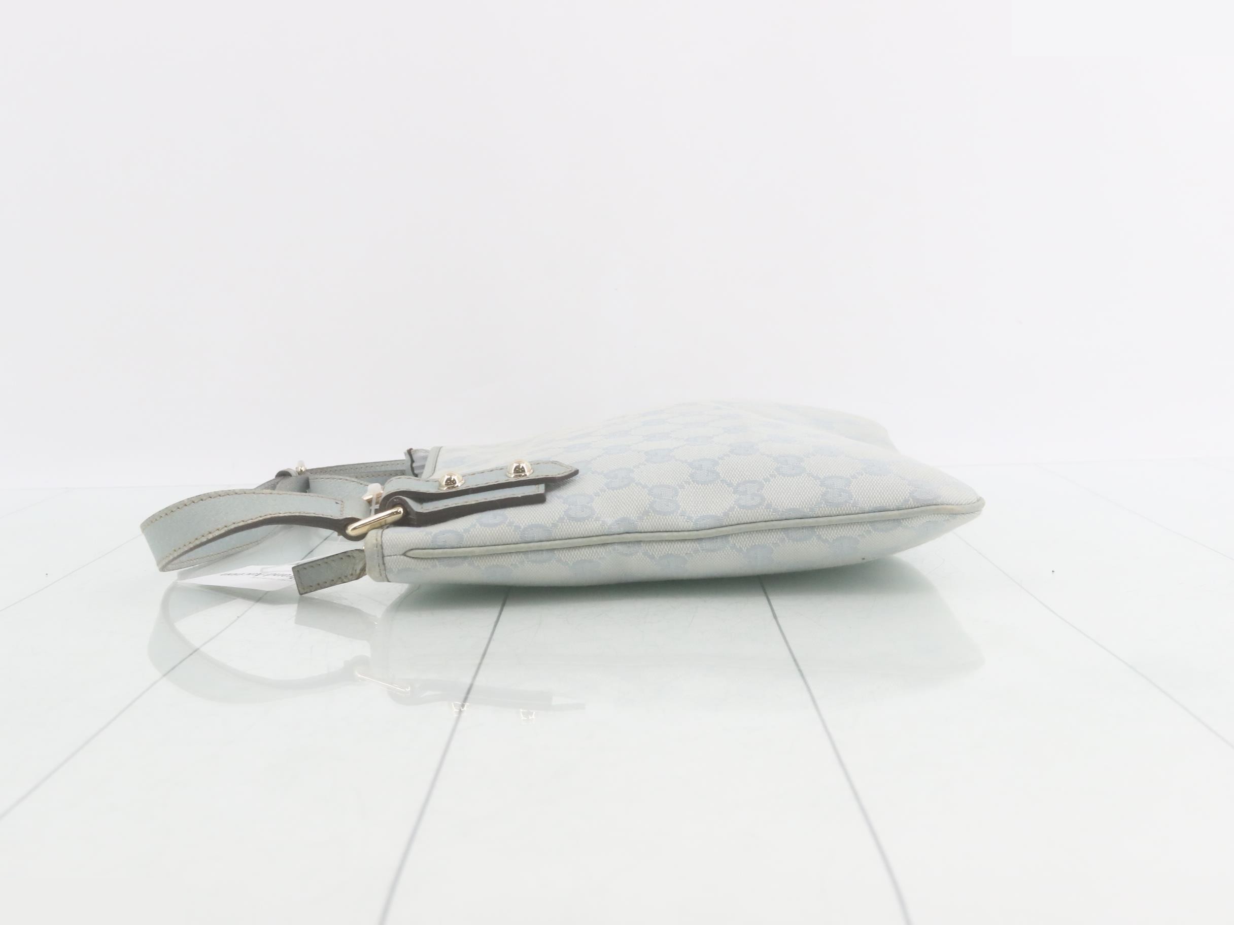 GG Canvas (Bag) - Shoulder Bag - Light Blue — view 4