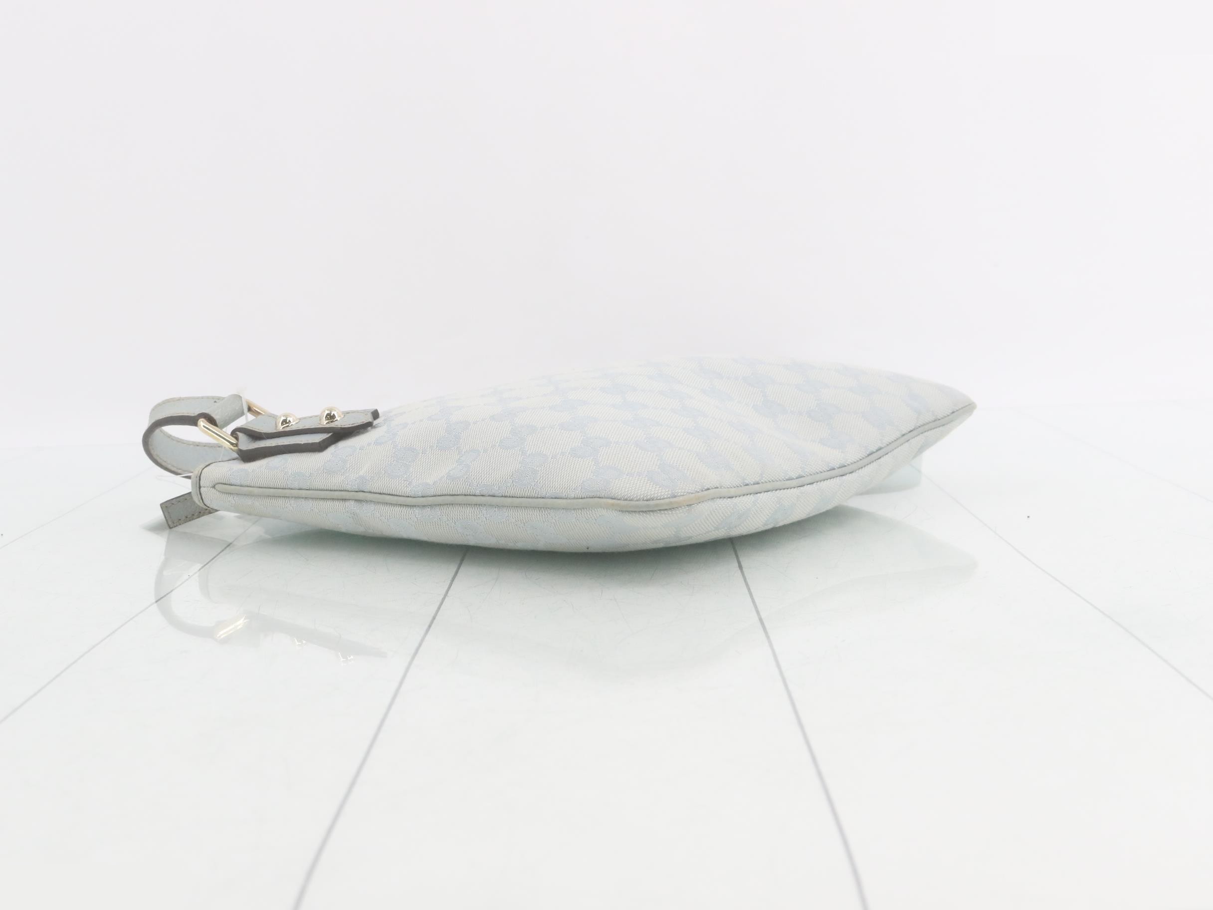 GG Canvas (Bag) - Shoulder Bag - Light Blue — view 5