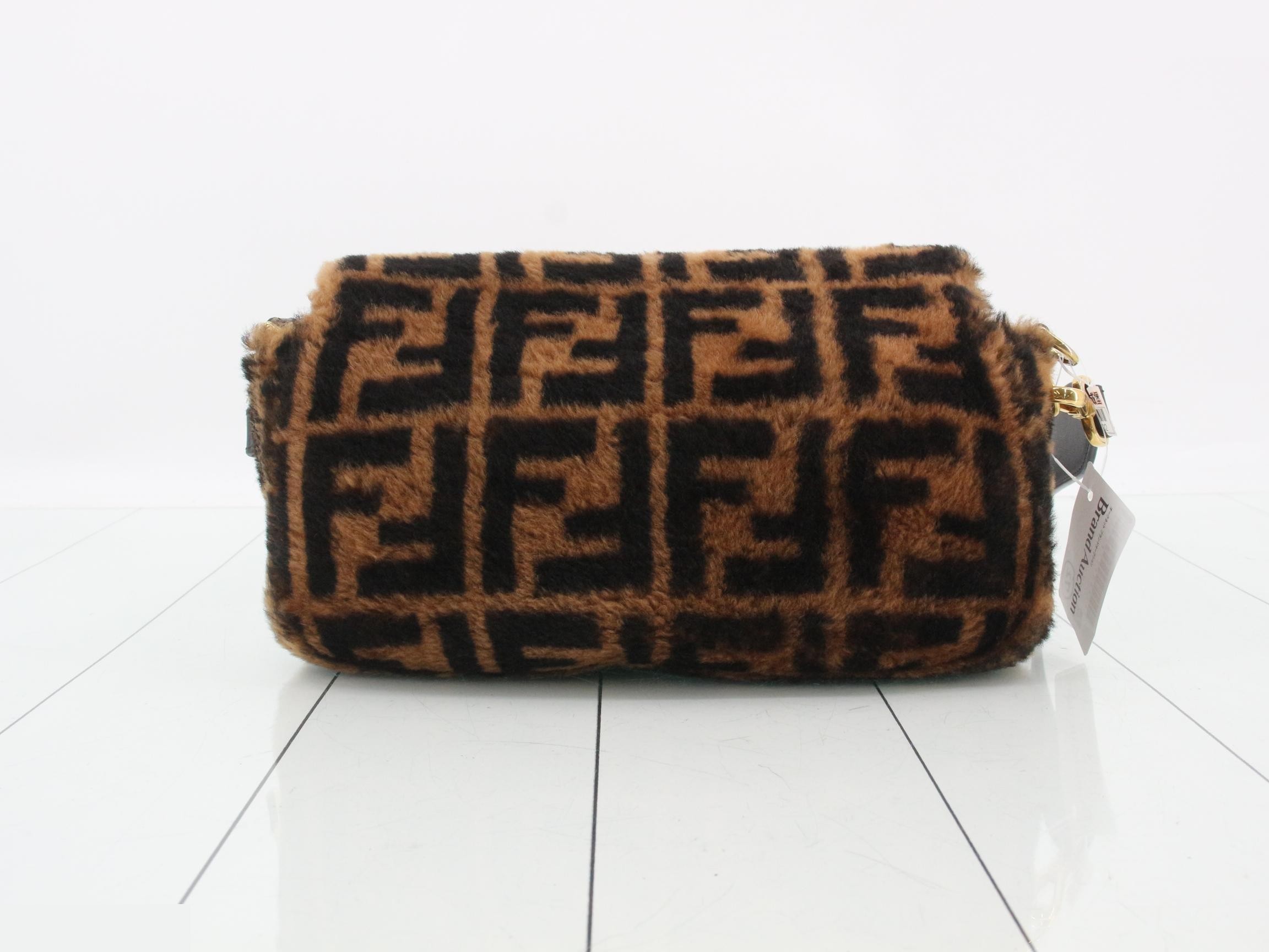 Mamma Baguette Zucca 2-Way Shoulder Bag — view 2