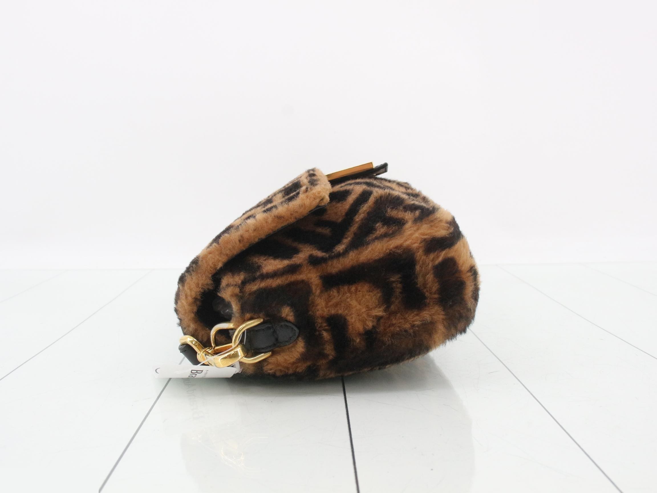Mamma Baguette Zucca 2-Way Shoulder Bag — view 4