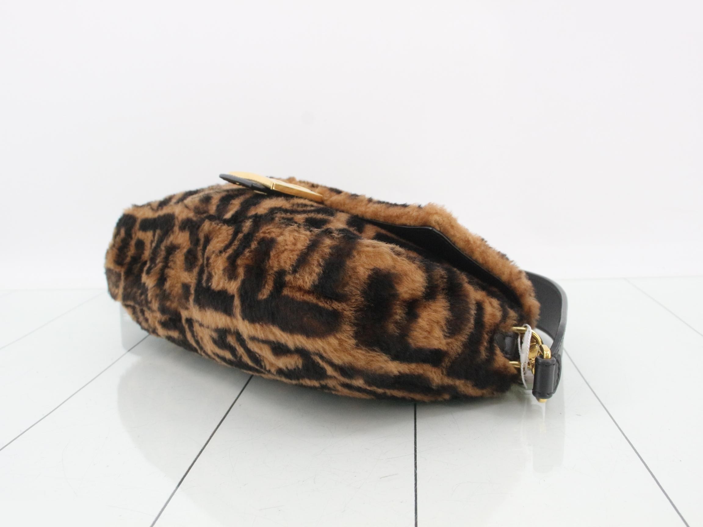 Mamma Baguette Zucca 2-Way Shoulder Bag — view 6
