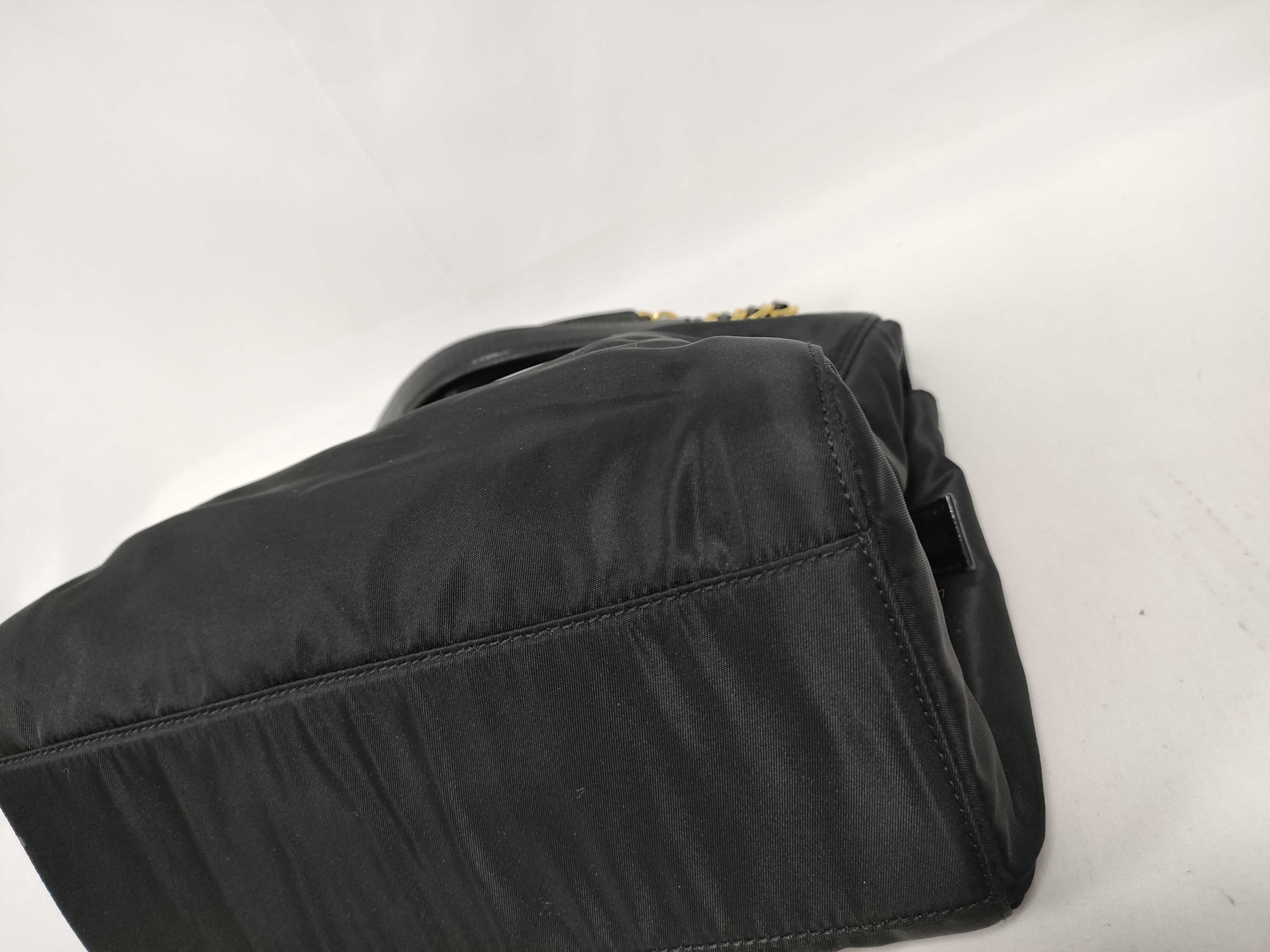 Nylon Chain Triangle Logo Handbag Tote Bag — view 4