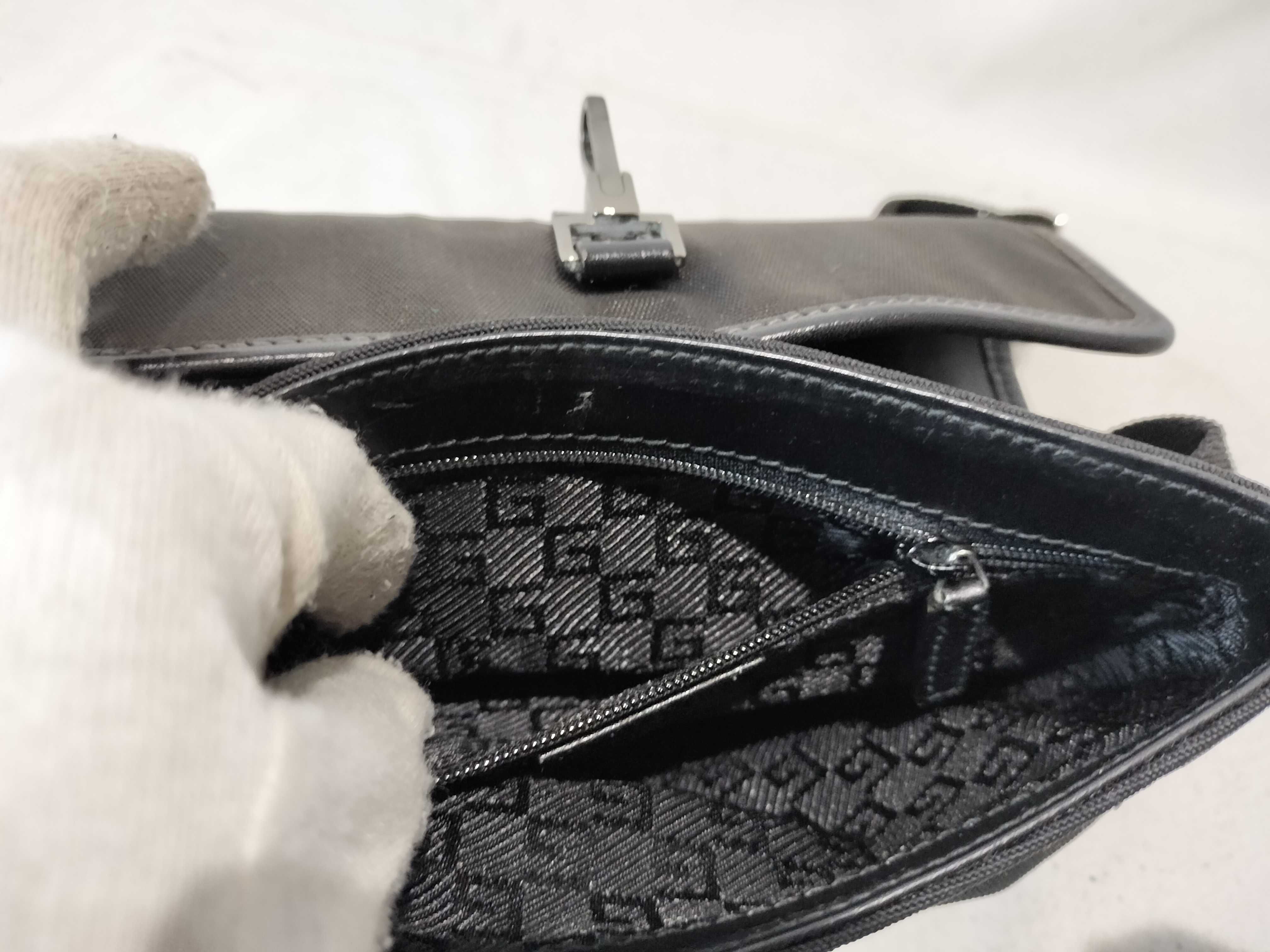GG Canvas Body Bag, Black Waist Bag — view 10