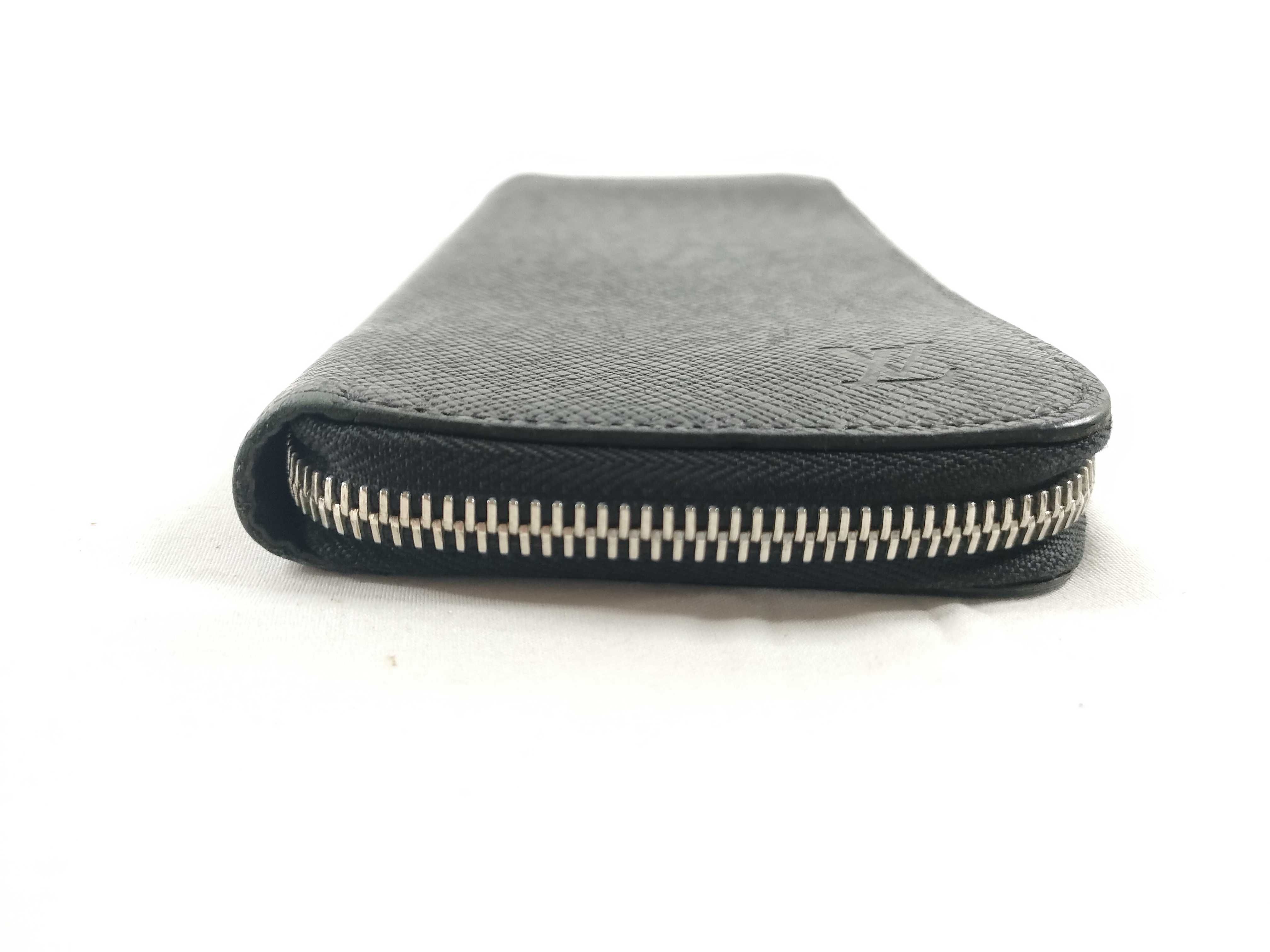 Taiga Louis Vuitton Zippy Wallet Vertical Wallet — view 7