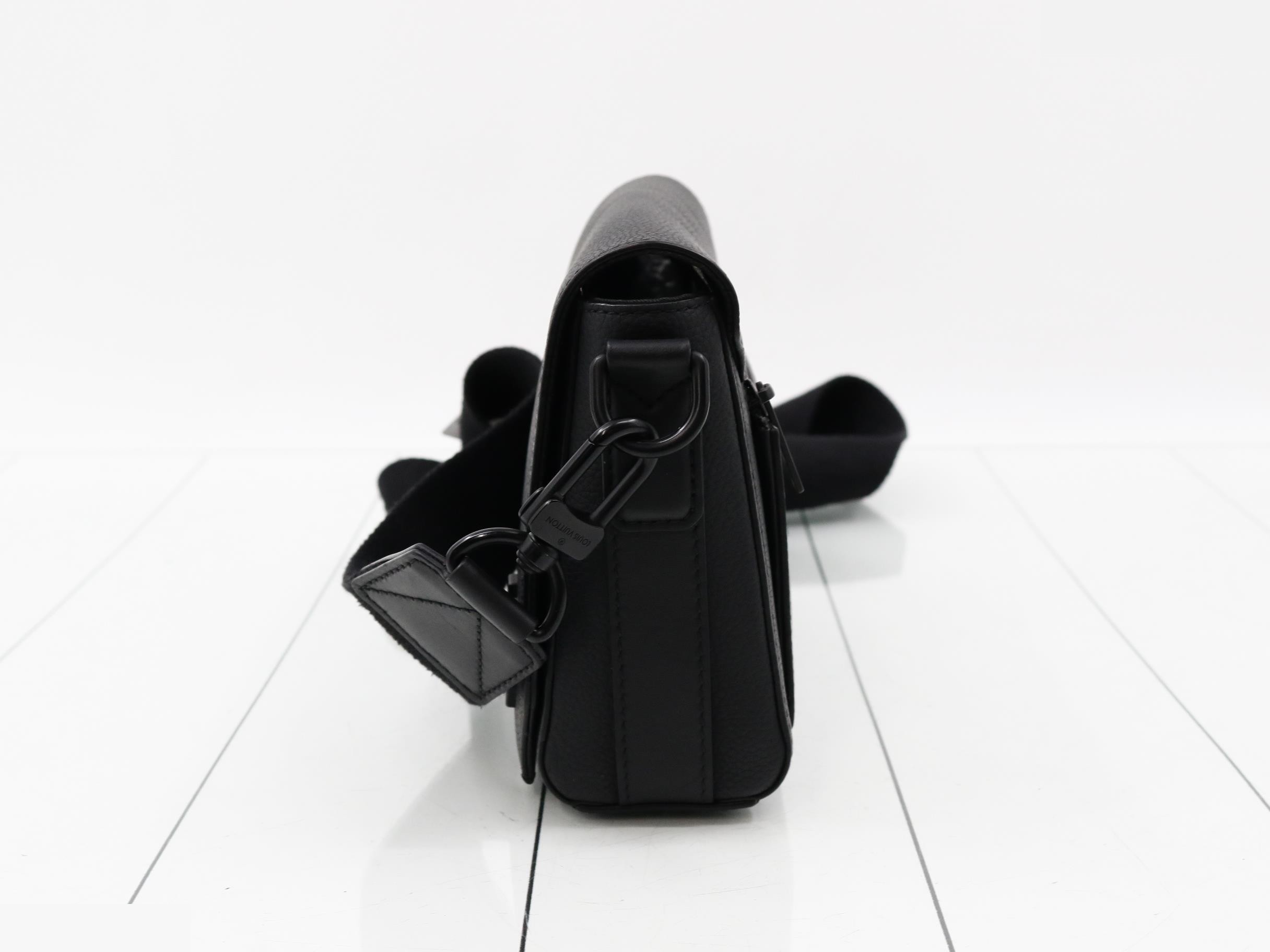 LV Aerogram Takeoff Messenger — view 3