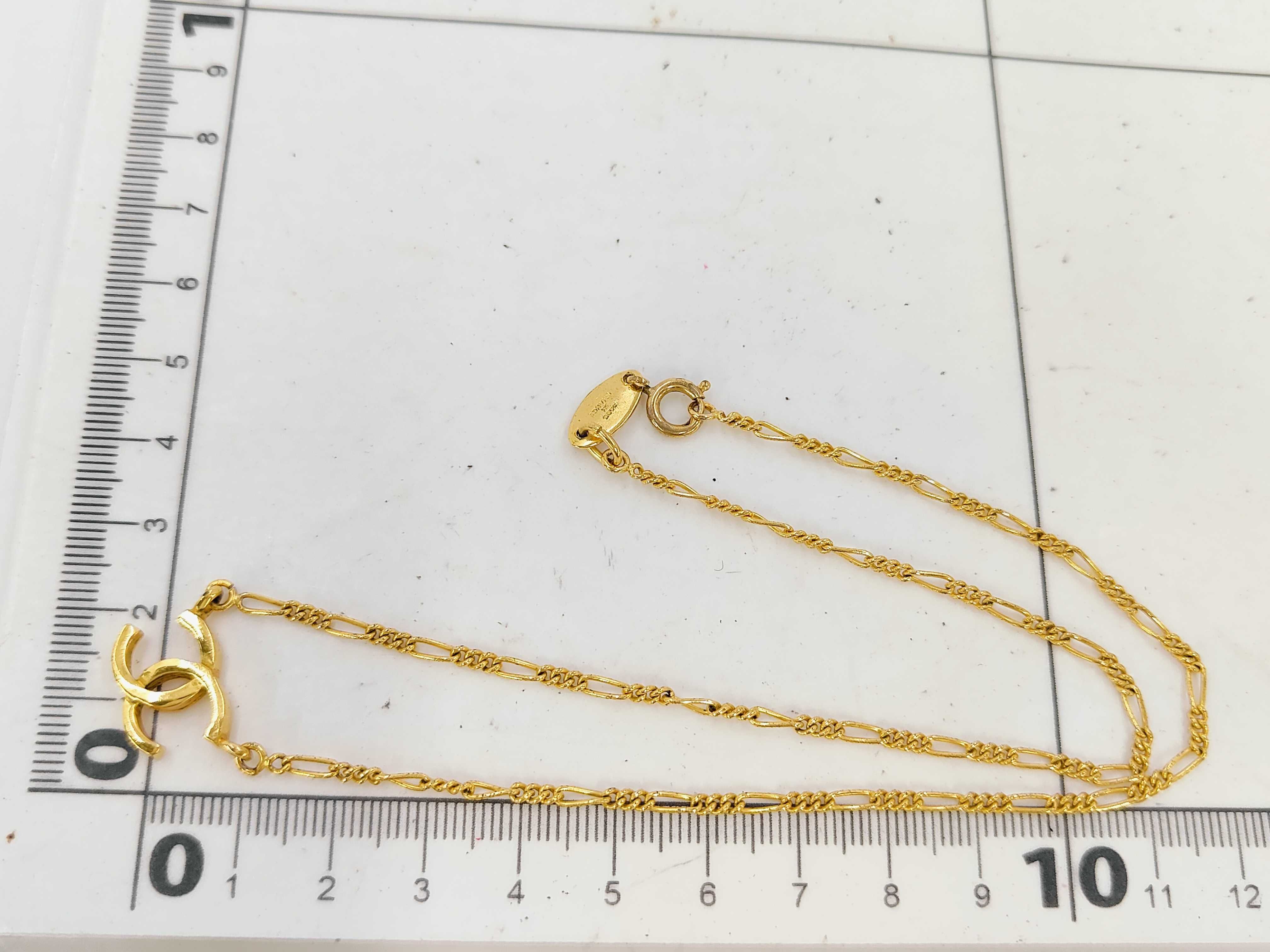 necklace with Coco Mark and emblem. — view 7