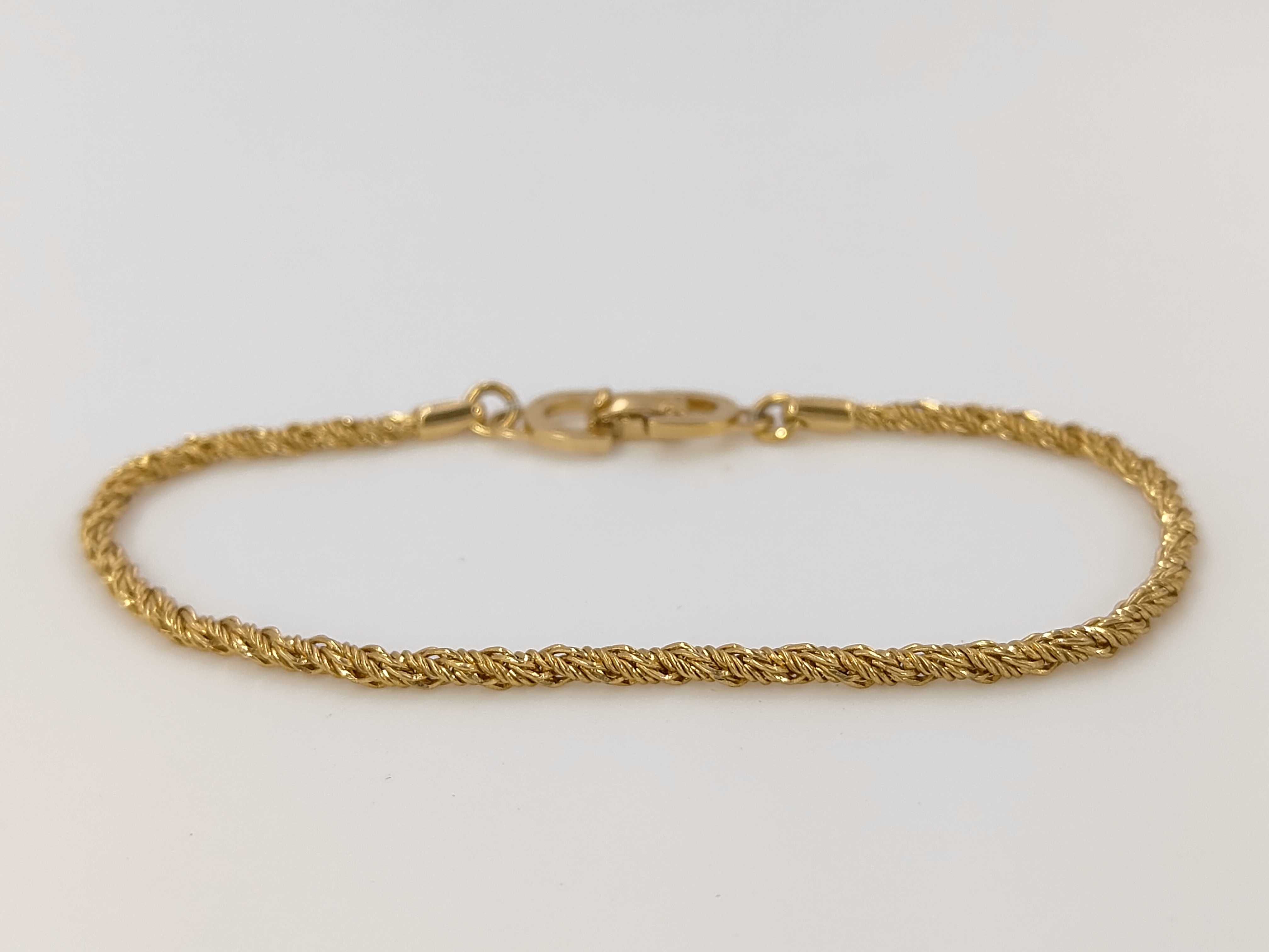 bracelet, bangle