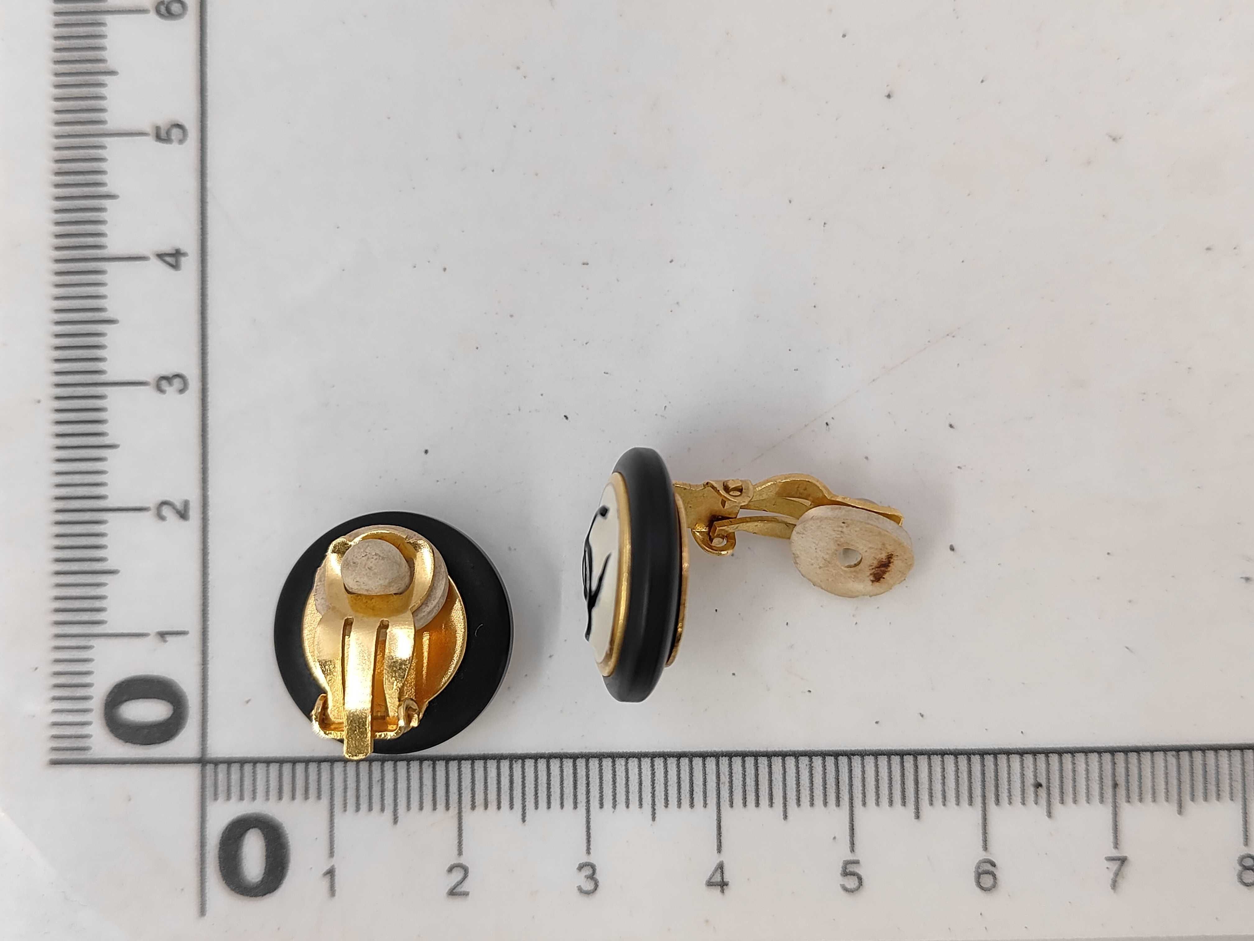 Coco Mark Chanel Coco Button White x Black Yellow Gold Earrings — view 5