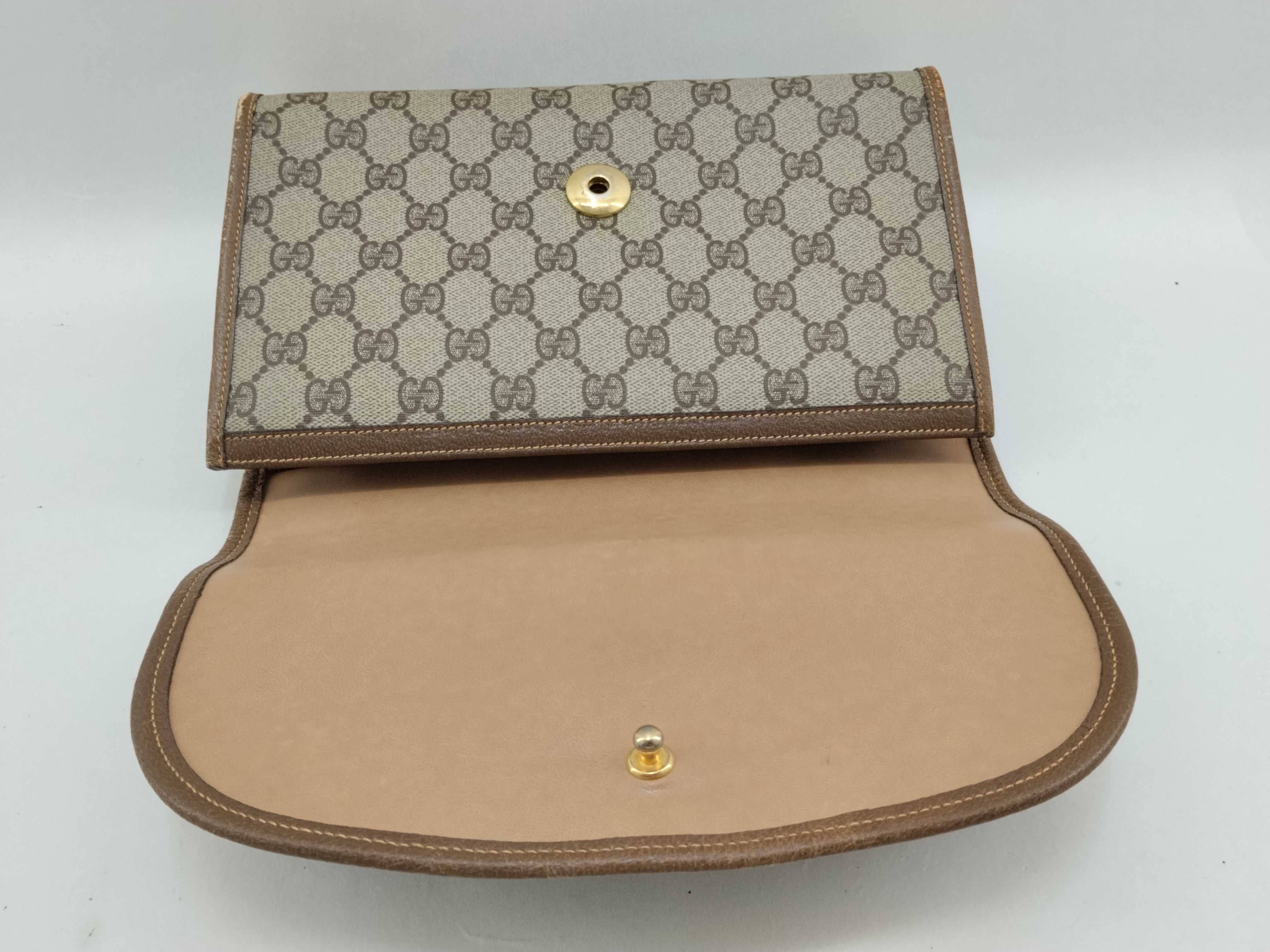GG Supreme Sherry Line Clutch Bag — view 7