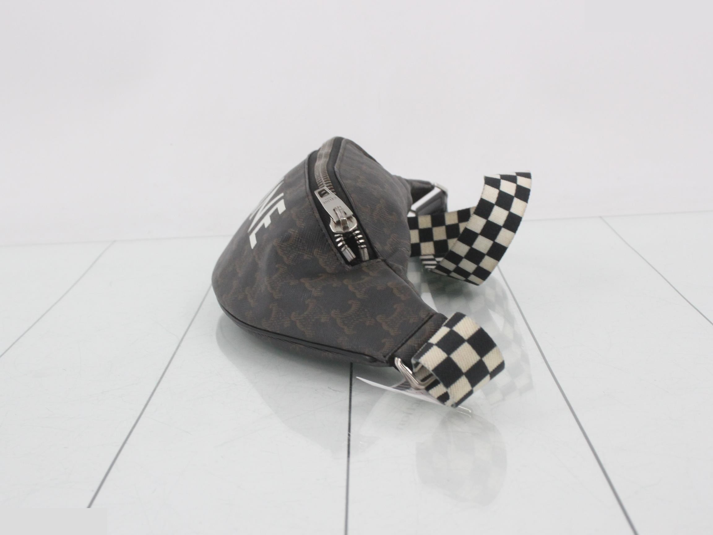 Other lines: Bags and waist bags — view 3