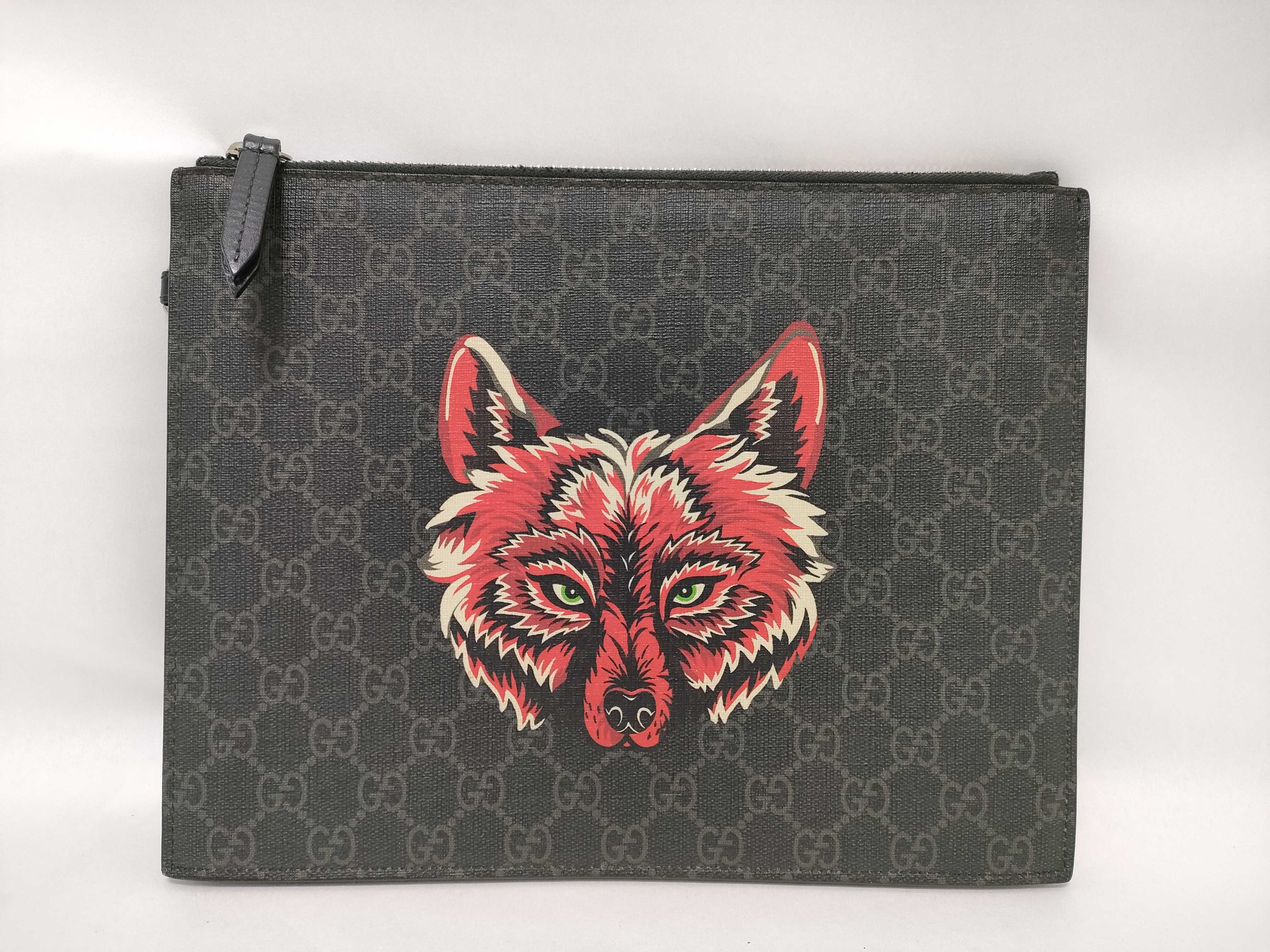GG Supreme Gucci Second Bag