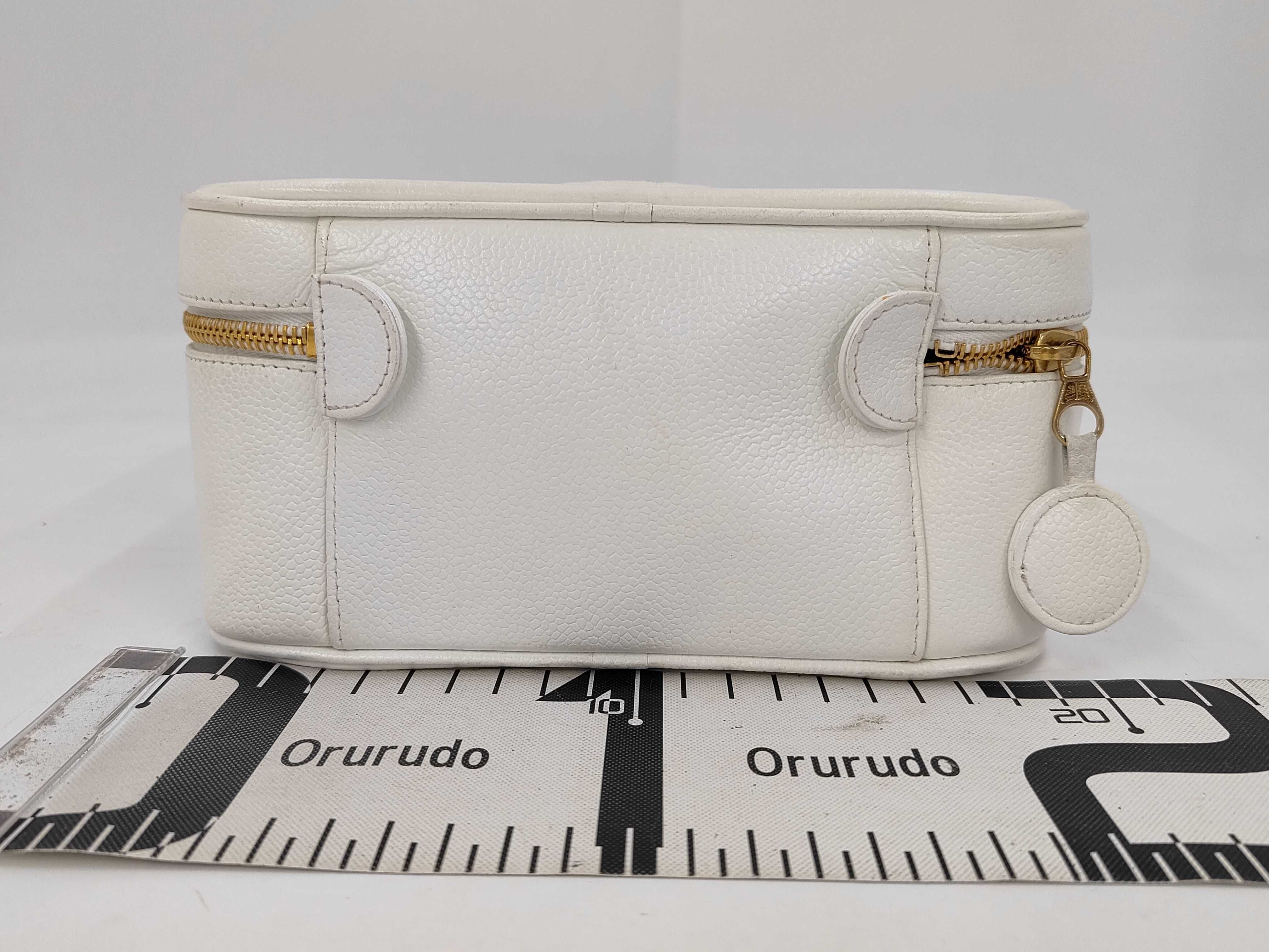 Coco Mark Vanity Bag, Caviar Leather, White Vanity Bag — view 2