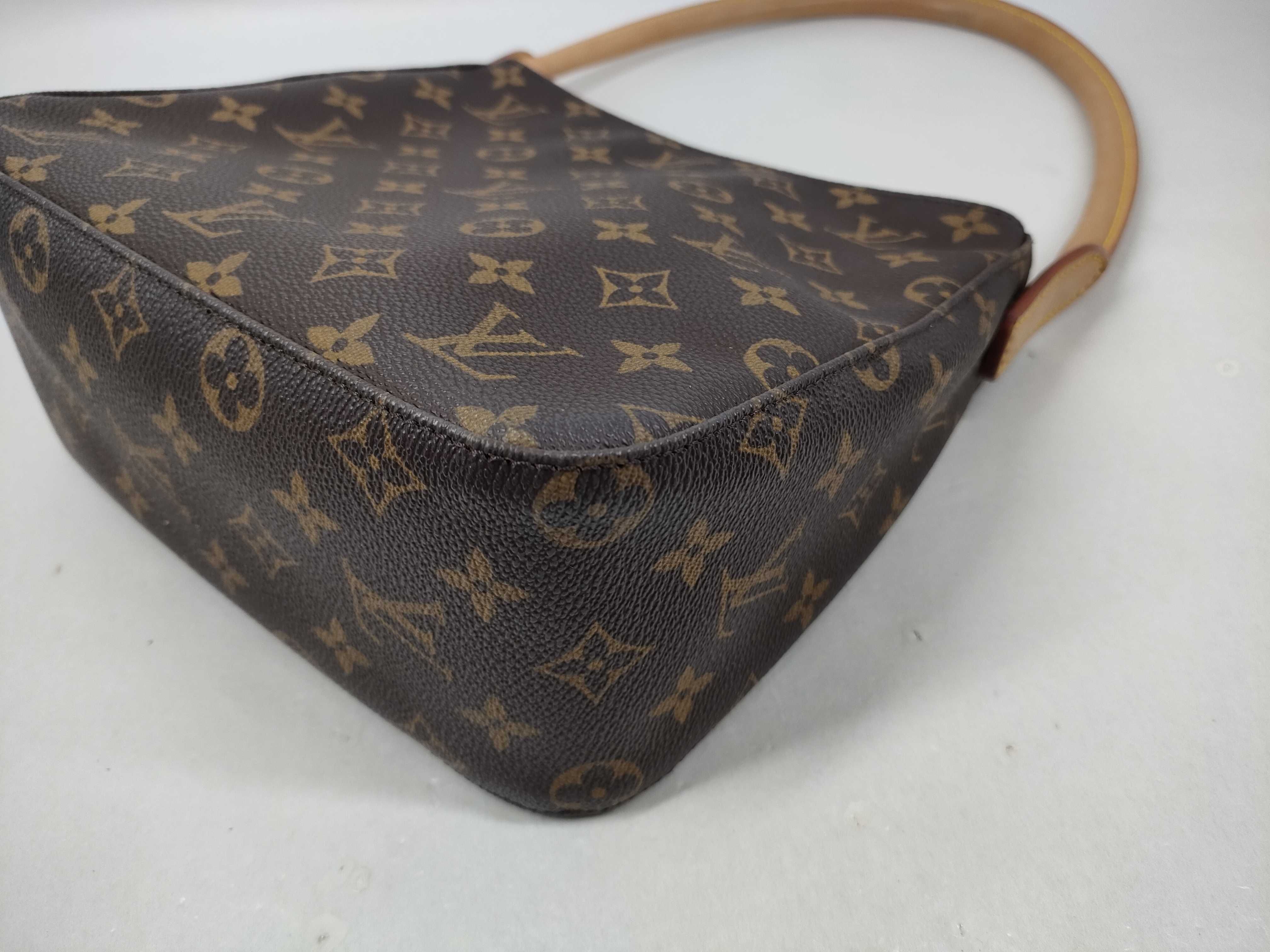 Monogram M51146 Looping MM Shoulder Bag — view 8