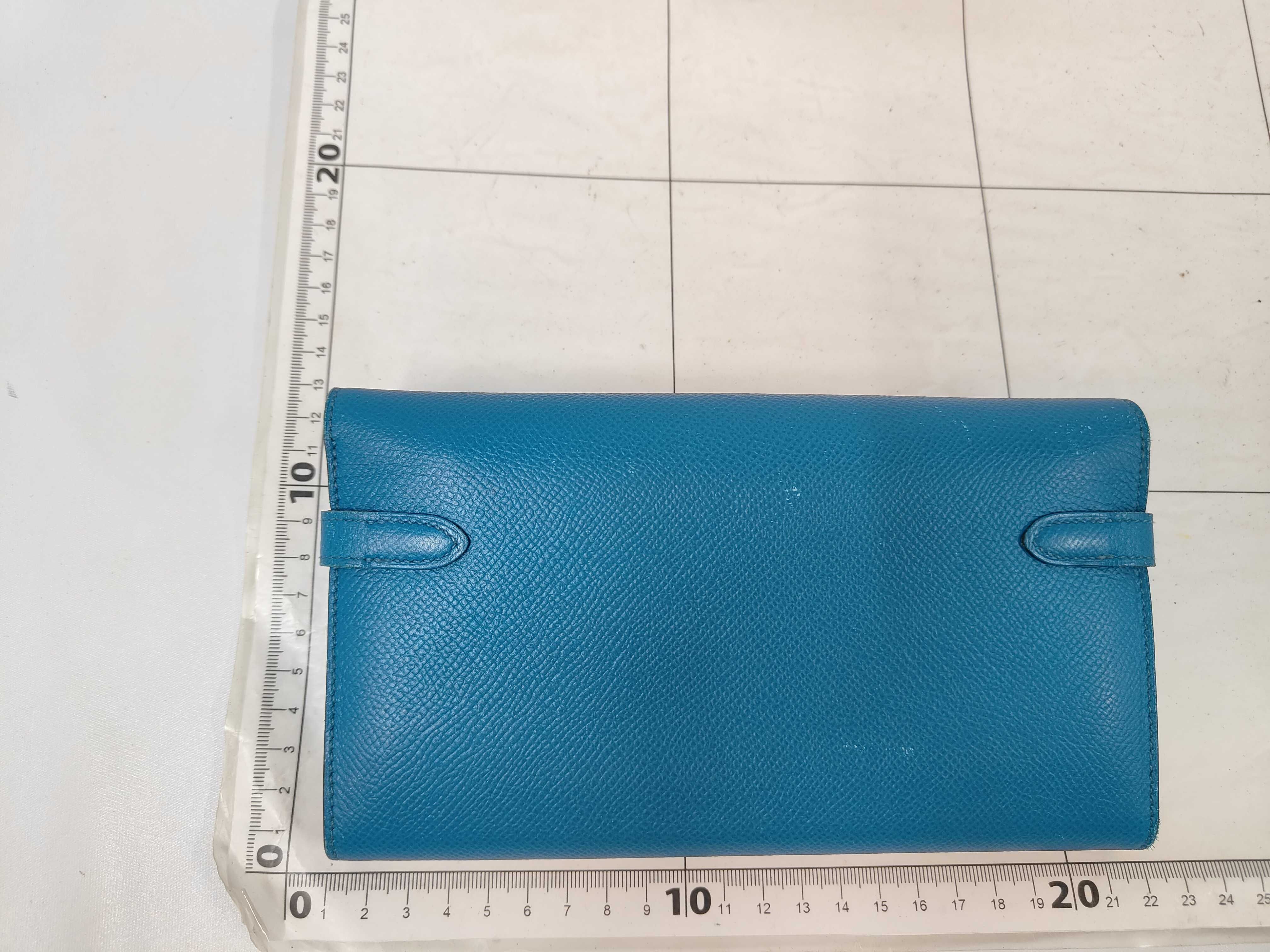 Kelly Wallet Epsom Leather R Stamp Wallet — view 2