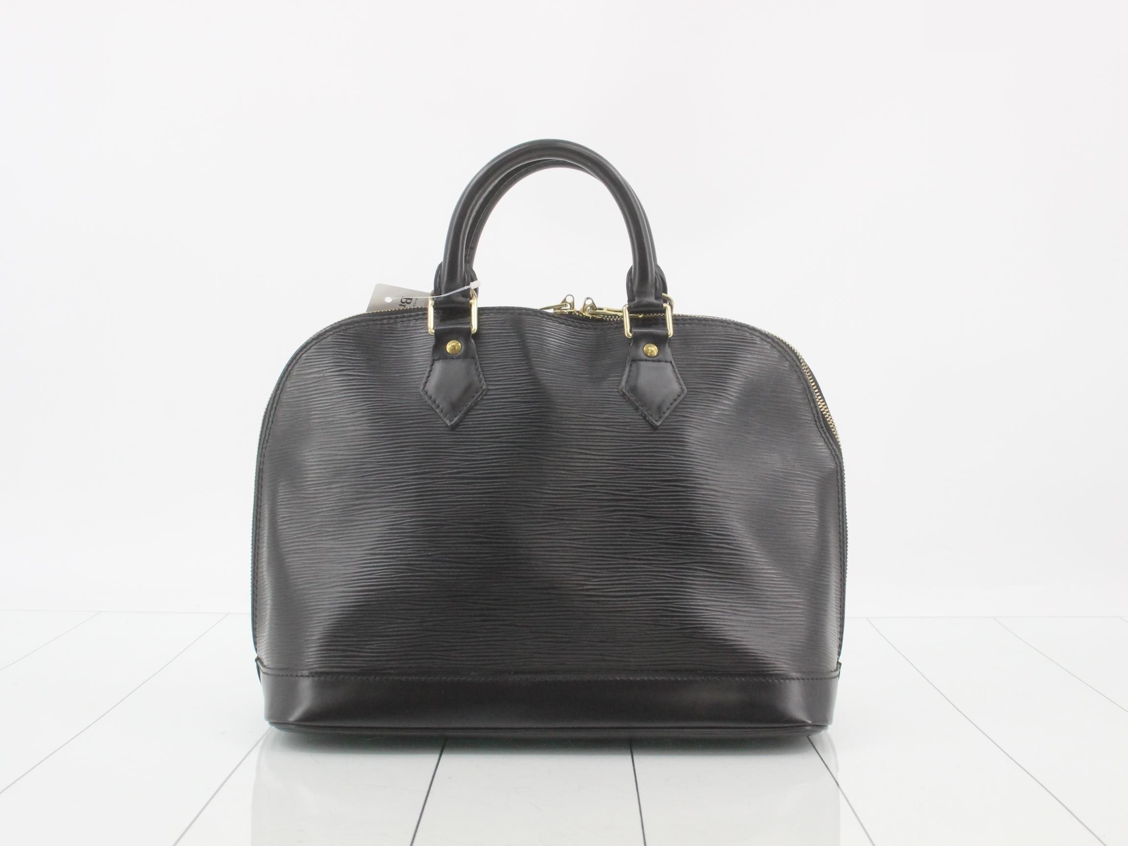 Alma Noir — view 2