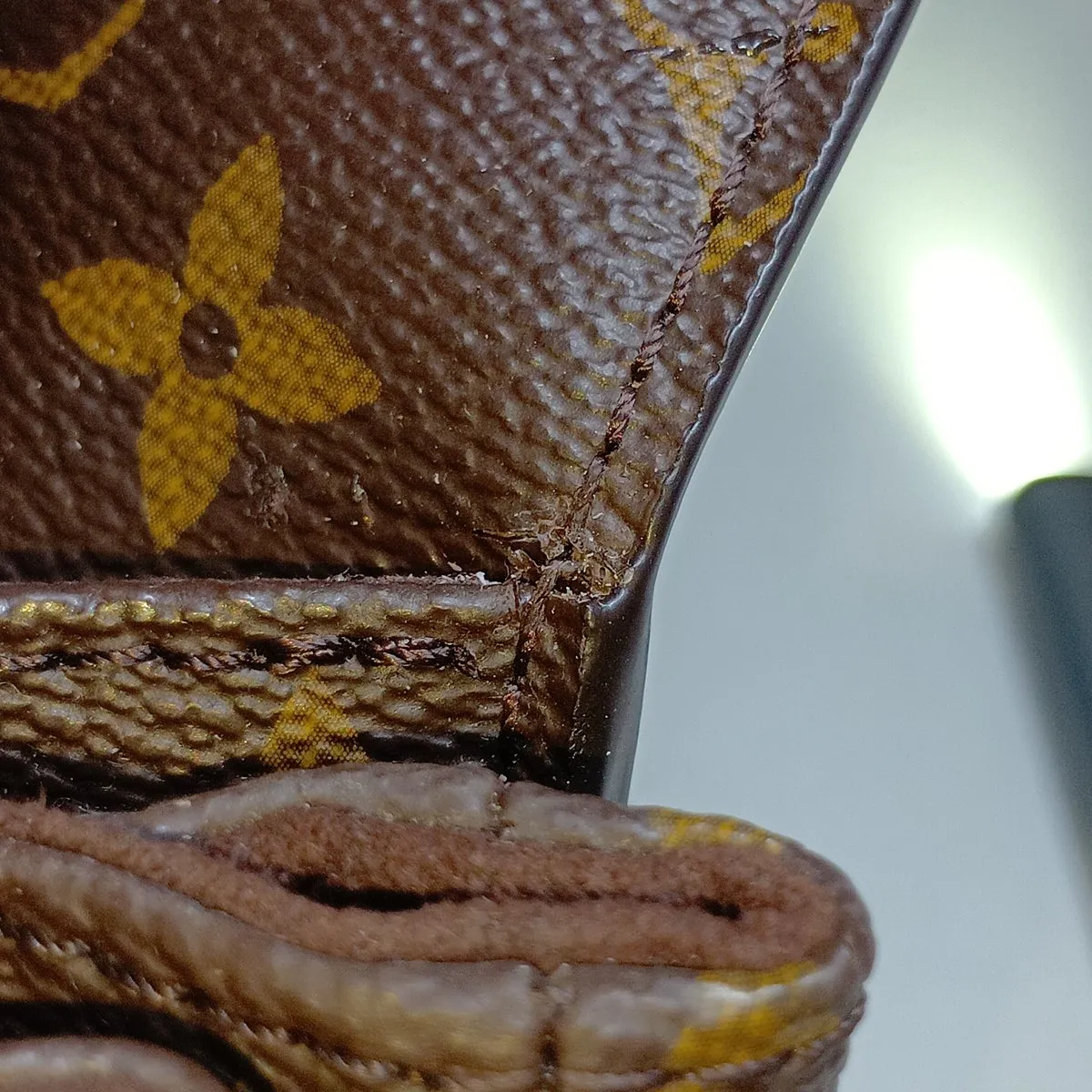Monogram Pochette Métis MM M44875 DR4165 Brown — view 15