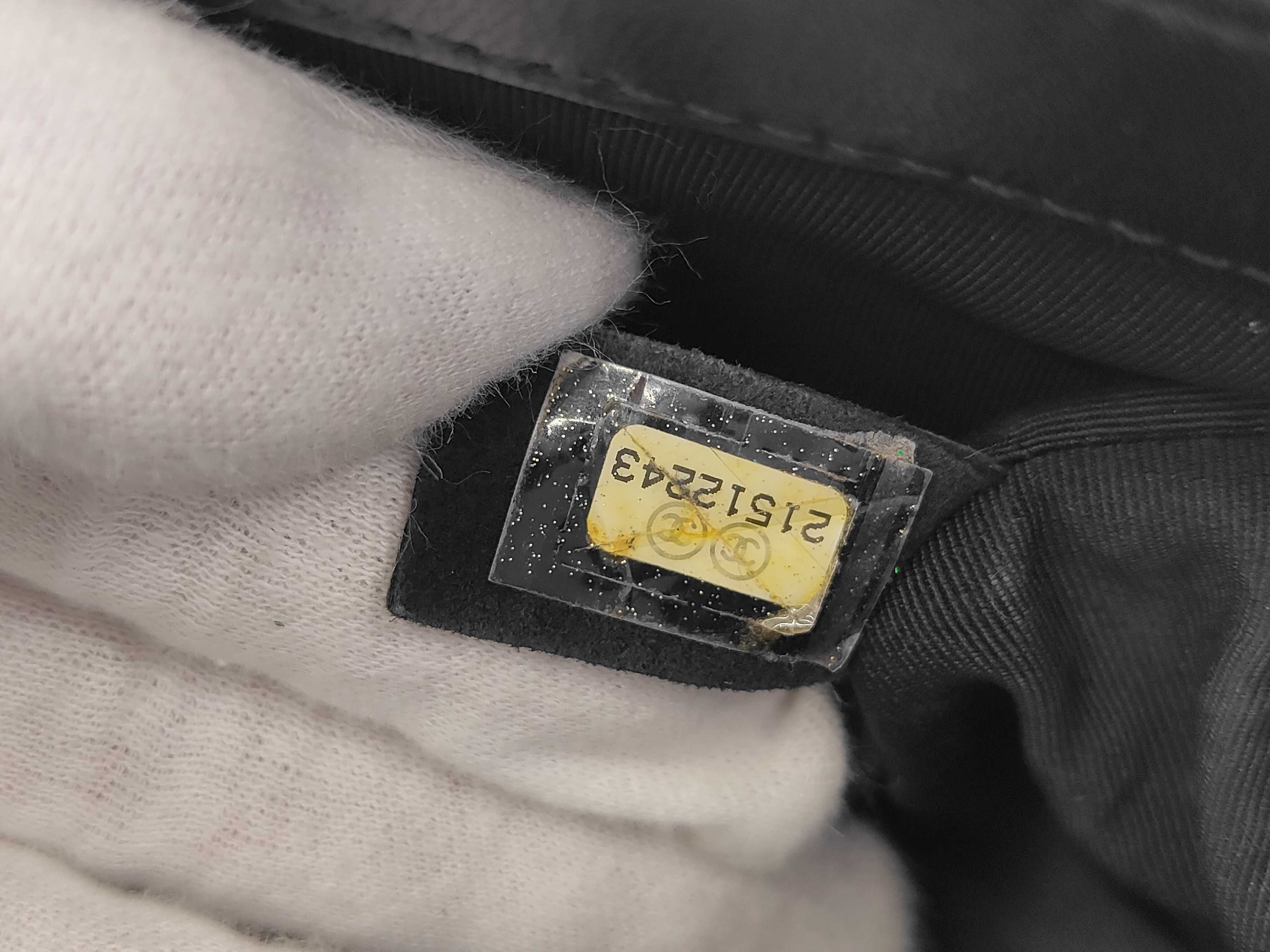 Boy Chanel Small Shoulder Bag — view 11