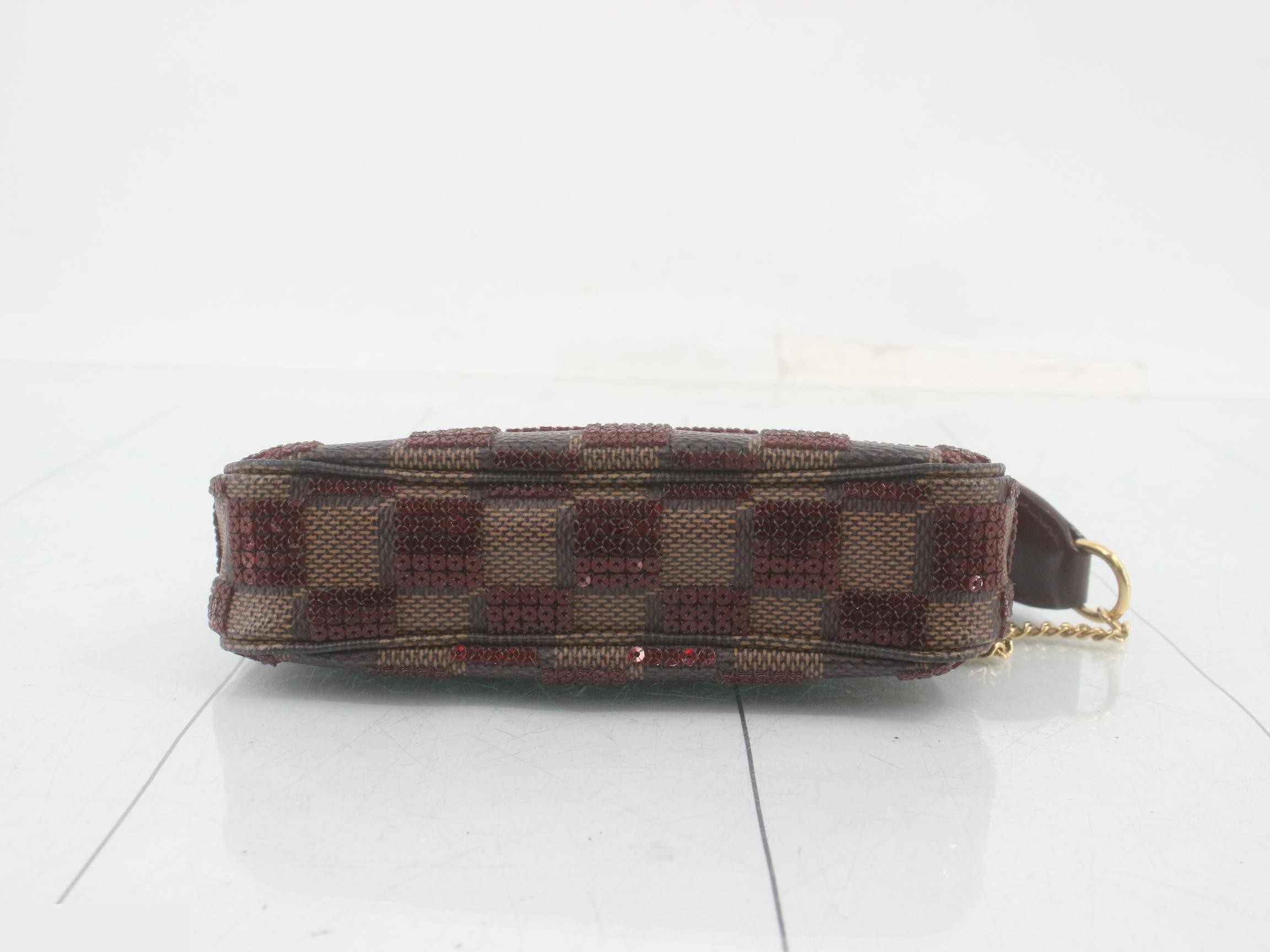 Damier Paillette Mini Pochette Accessoires — view 3