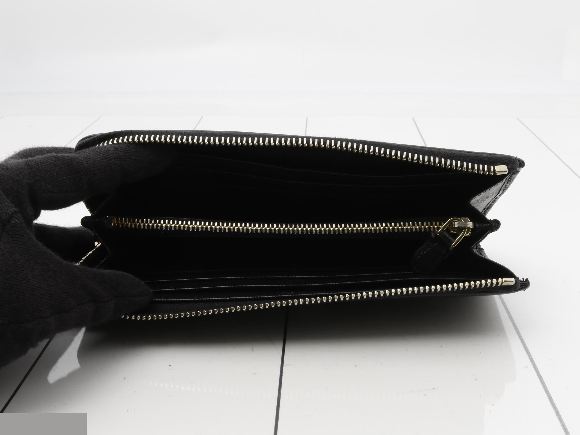 Saffiano Logo L-shaped Zipper Long Wallet — view 4